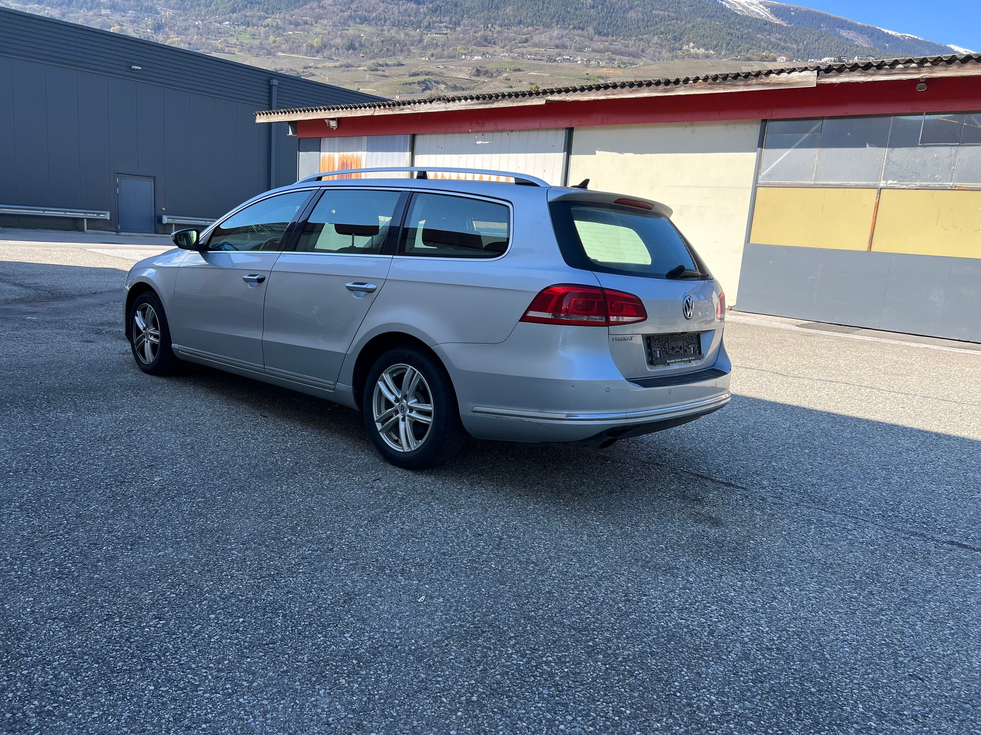 VW Passat Variant 1.4 TSI BMT Comfortline DSG-image-8