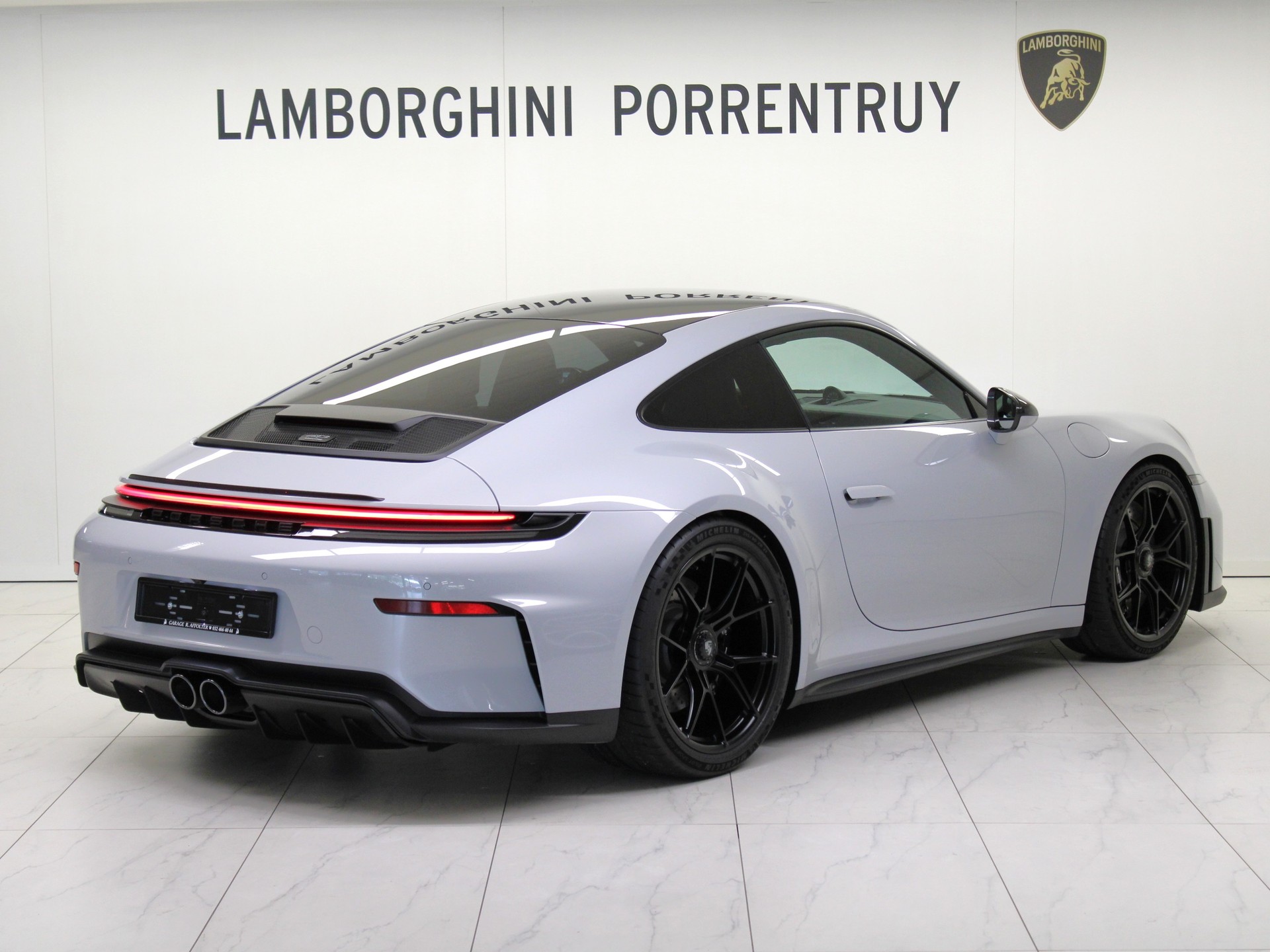 PORSCHE 911 Carrera GT3 PDK Touring-image-2
