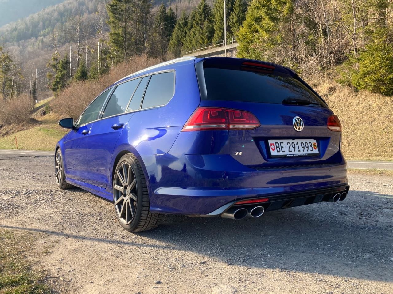VW 2.0 TSI R DSG 4motion-image-3