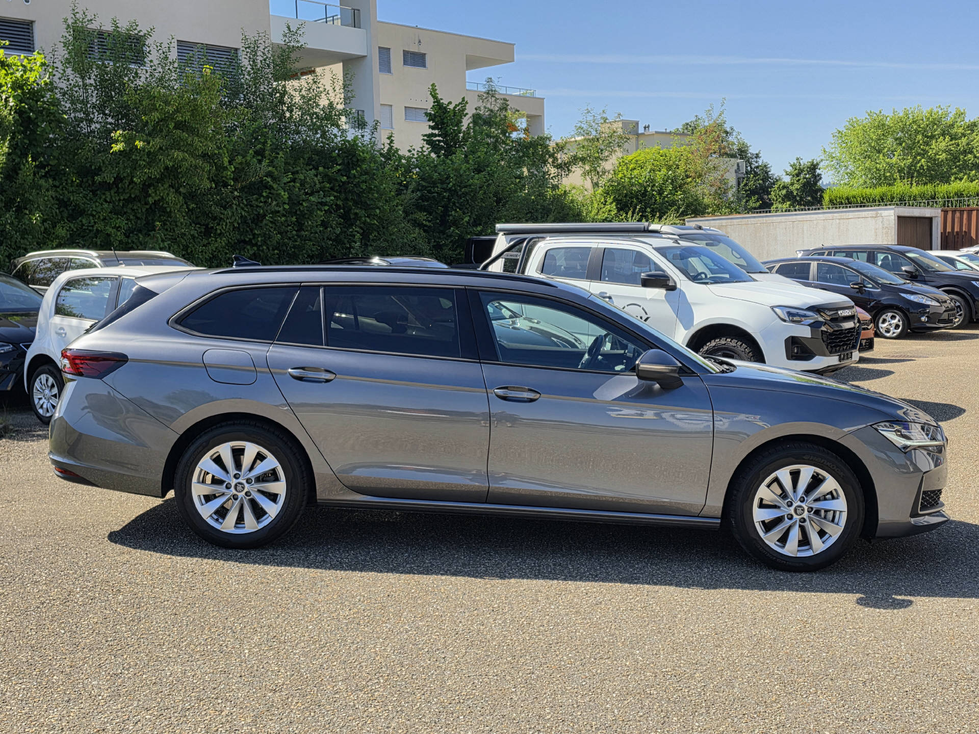SKODA Superb Combi 2.0 TDI Selection 4x4 DSG-image-6