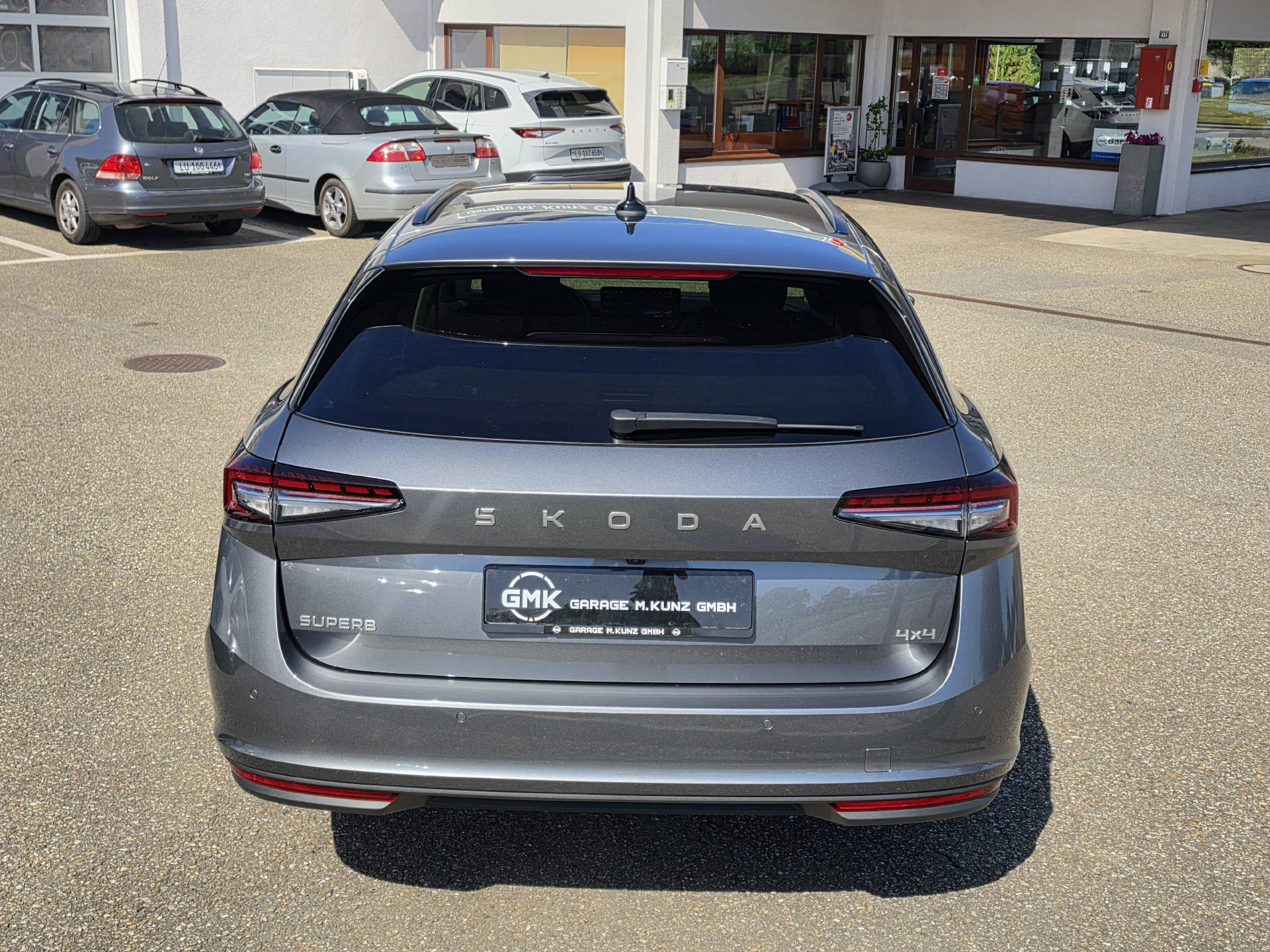 SKODA Superb Combi 2.0 TDI Selection 4x4 DSG-image-3