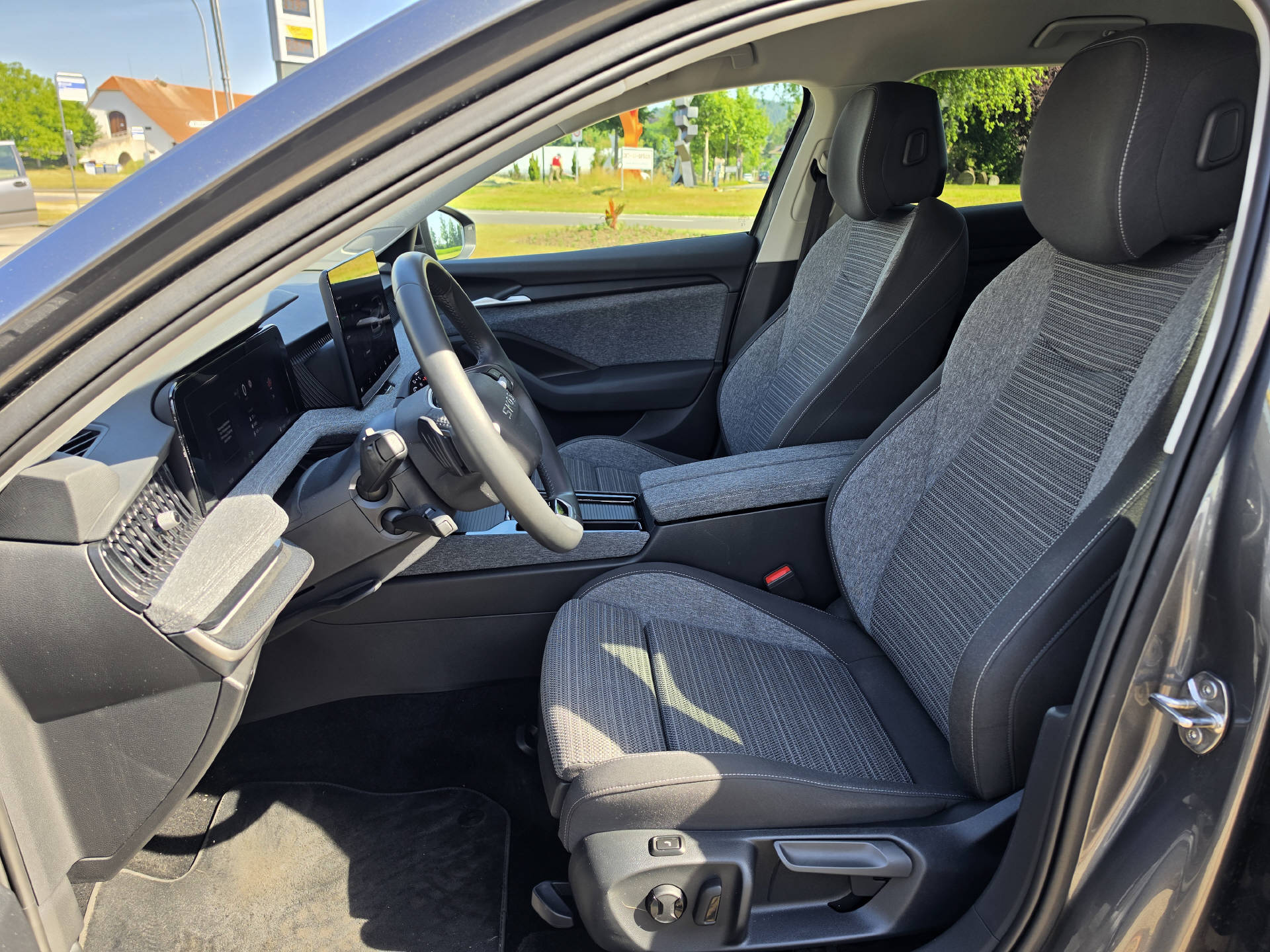 SKODA Superb Combi 2.0 TDI Selection 4x4 DSG-image-10