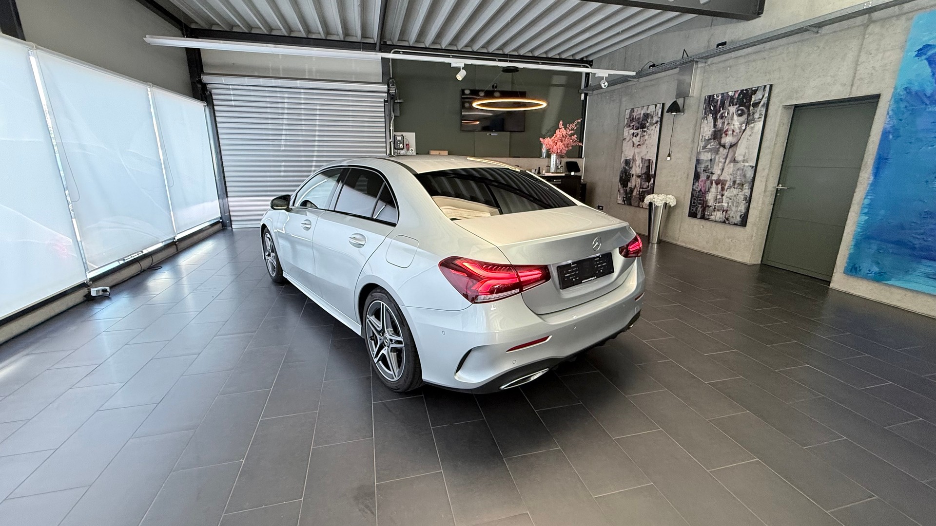 MERCEDES-BENZ A 220 AMG Line 4m Limousine-image-18