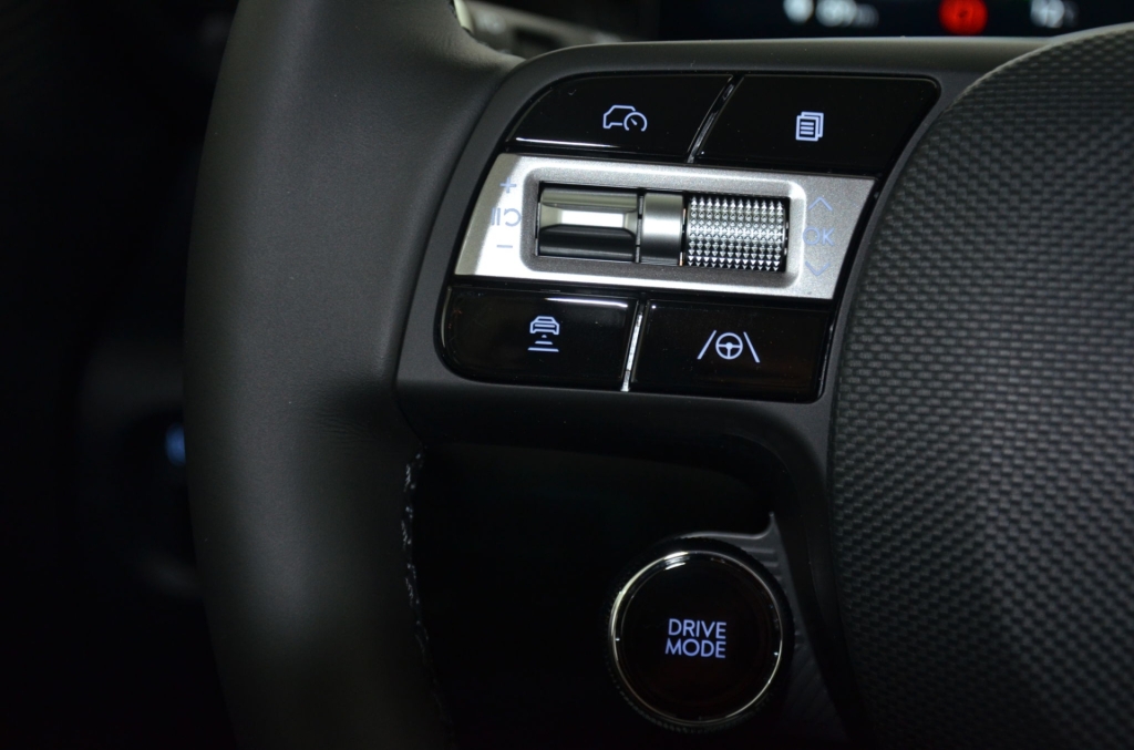 HYUNDAI Inster 49kWh Luxury-image-20