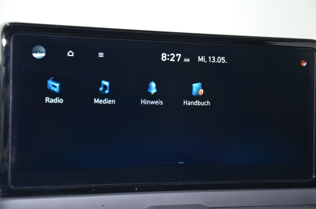 HYUNDAI Inster 49kWh Luxury-image-16