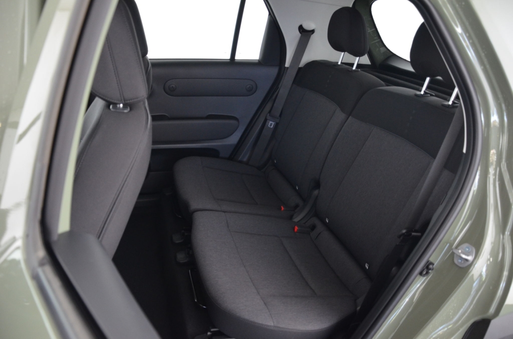 HYUNDAI Inster 49kWh Luxury-image-13