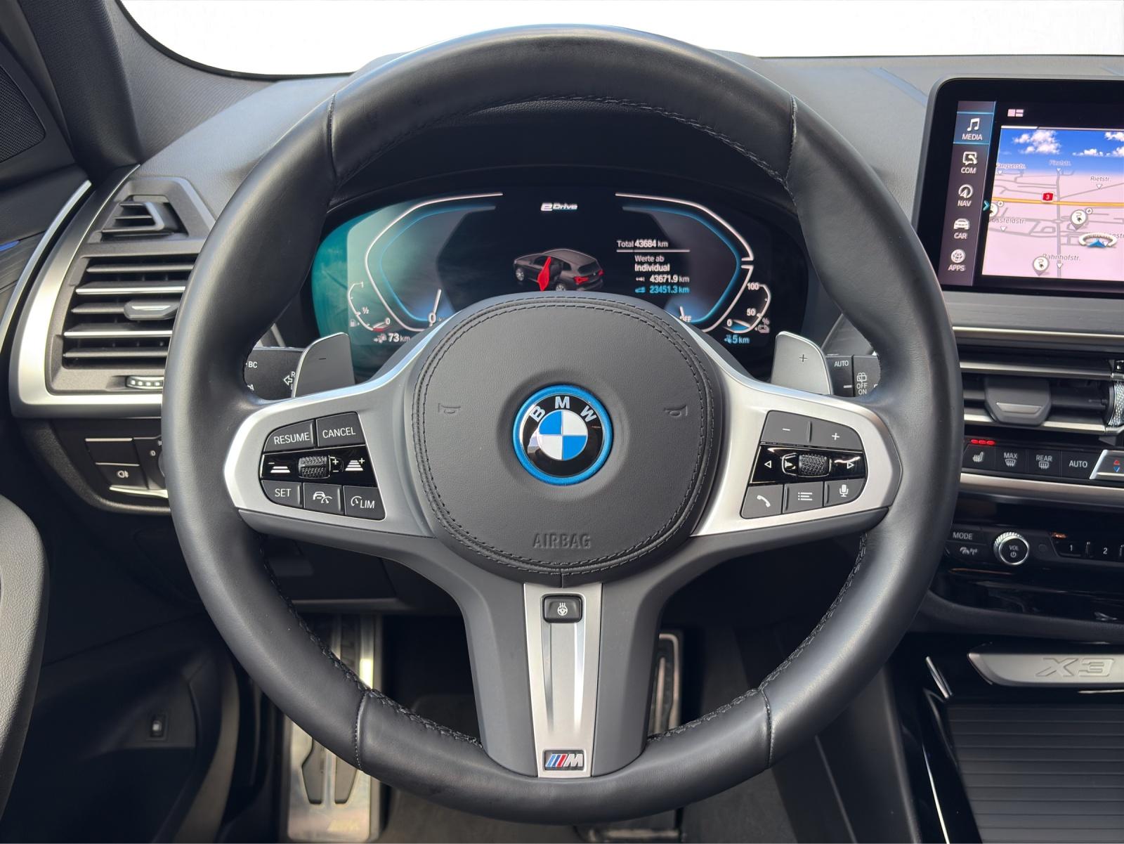BMW X3 30e xDrive-image-10