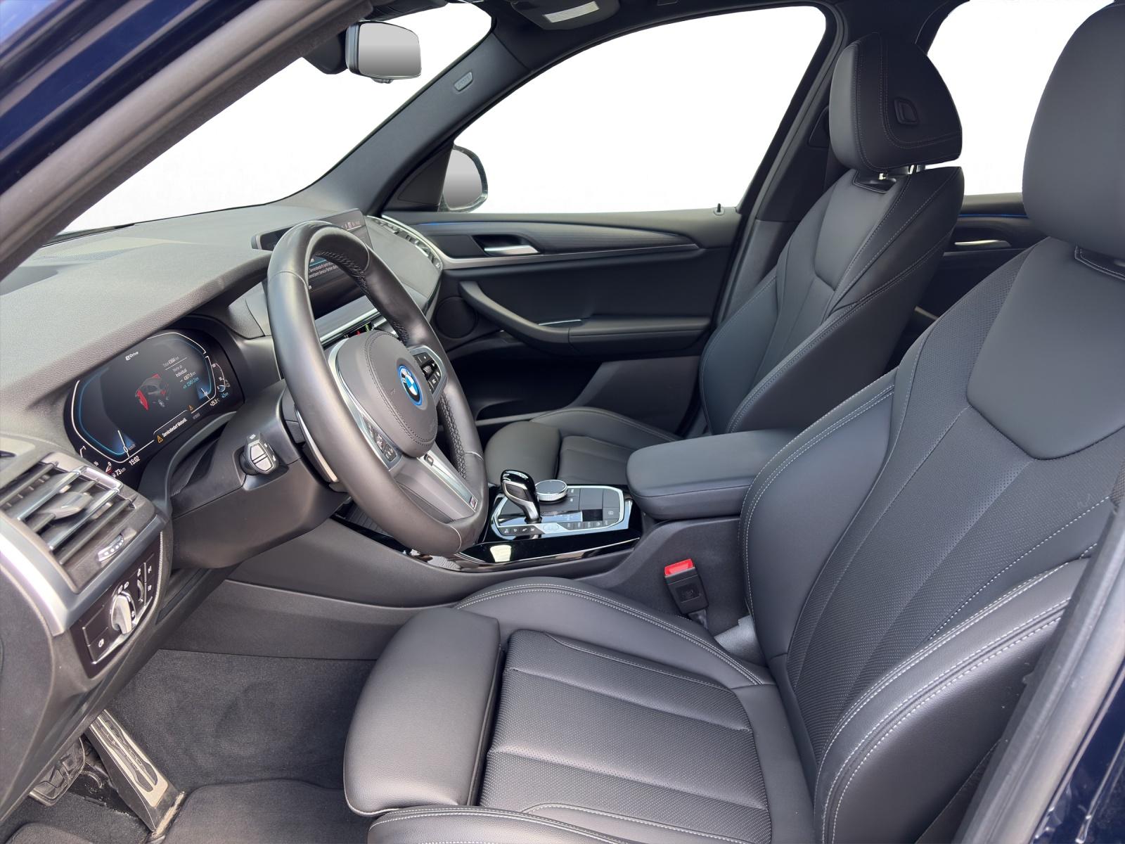 BMW X3 30e xDrive-image-9