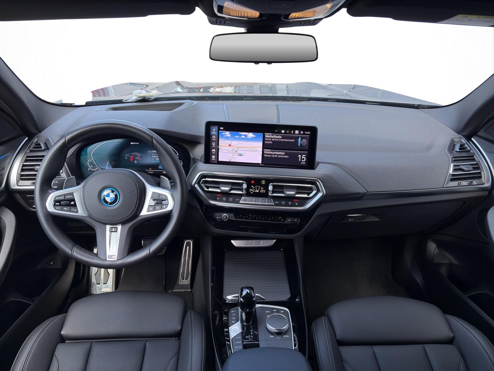 BMW X3 30e xDrive-image-12