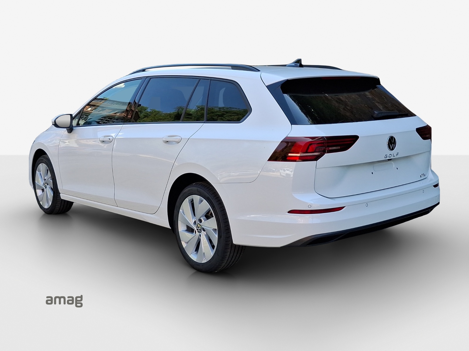 VW Golf Variant 1.5 eTSI mHEV Life-showroom-element-2