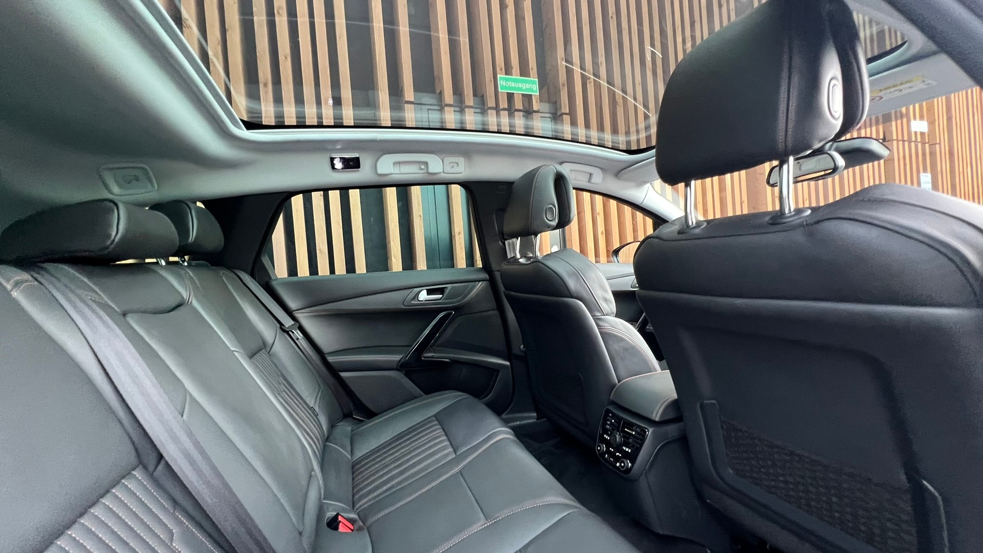 PEUGEOT 508 RXH 2.0 HDI HYBRID4 ETG6 l 200 PS-image-29