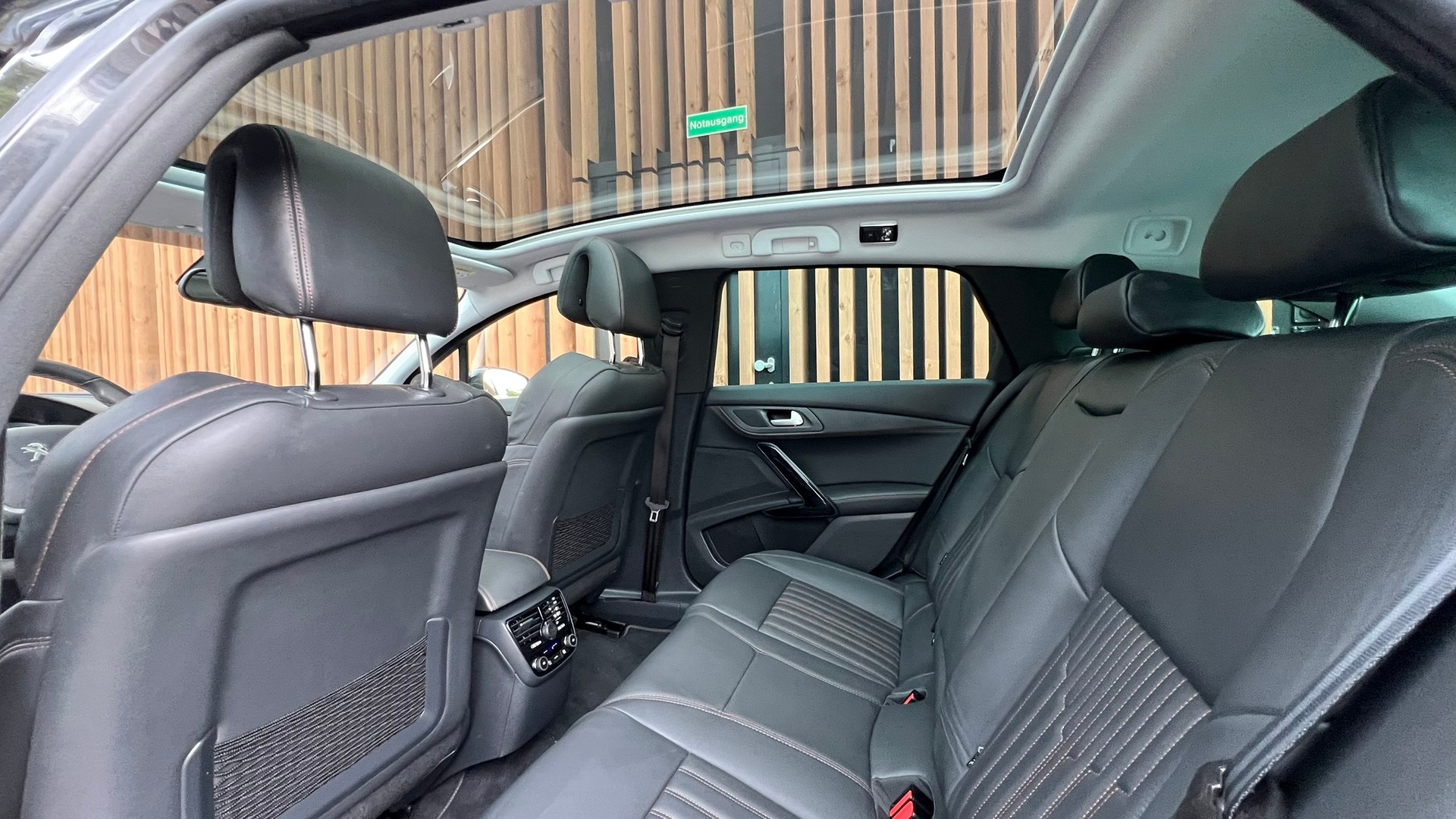PEUGEOT 508 RXH 2.0 HDI HYBRID4 ETG6 l 200 PS-image-28