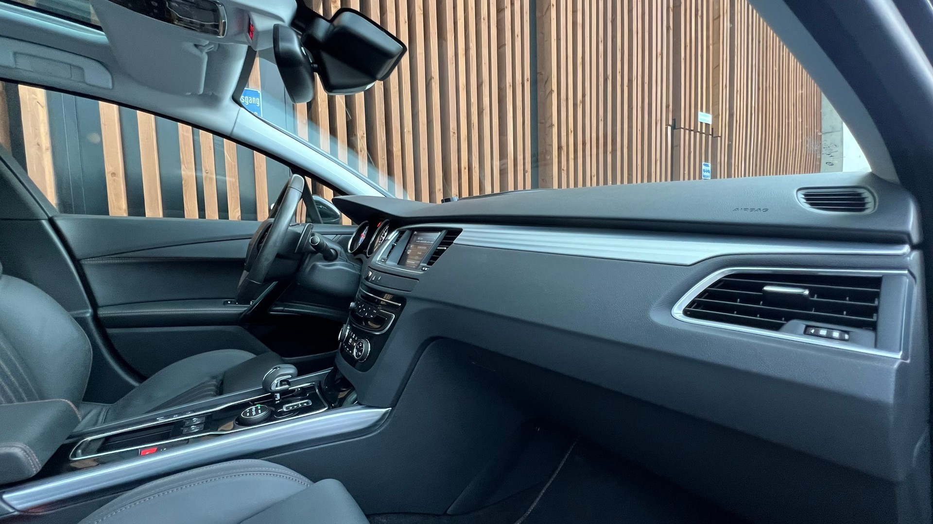 PEUGEOT 508 RXH 2.0 HDI HYBRID4 ETG6 l 200 PS-image-26