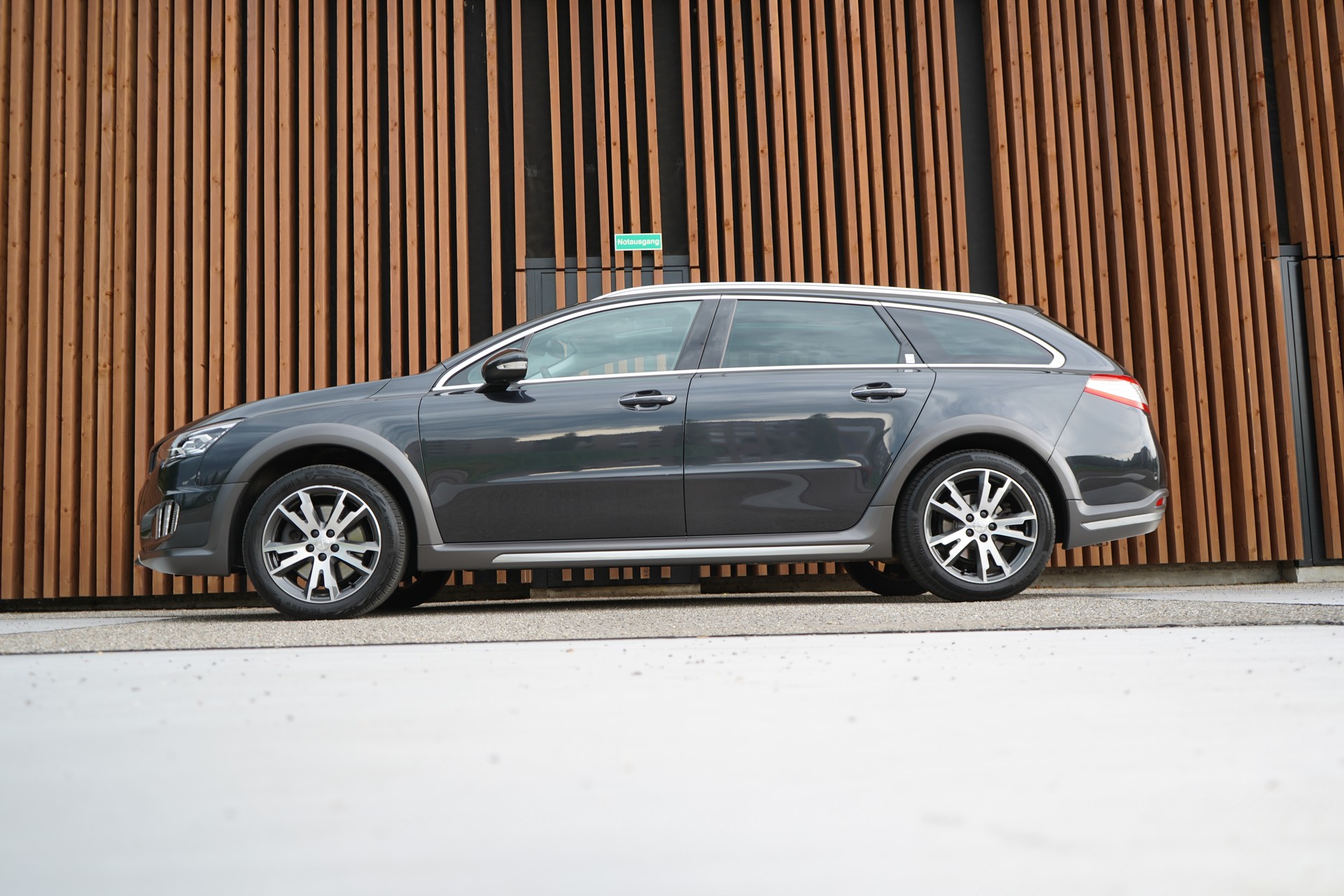 PEUGEOT 508 RXH 2.0 HDI HYBRID4 ETG6 l 200 PS-image-1