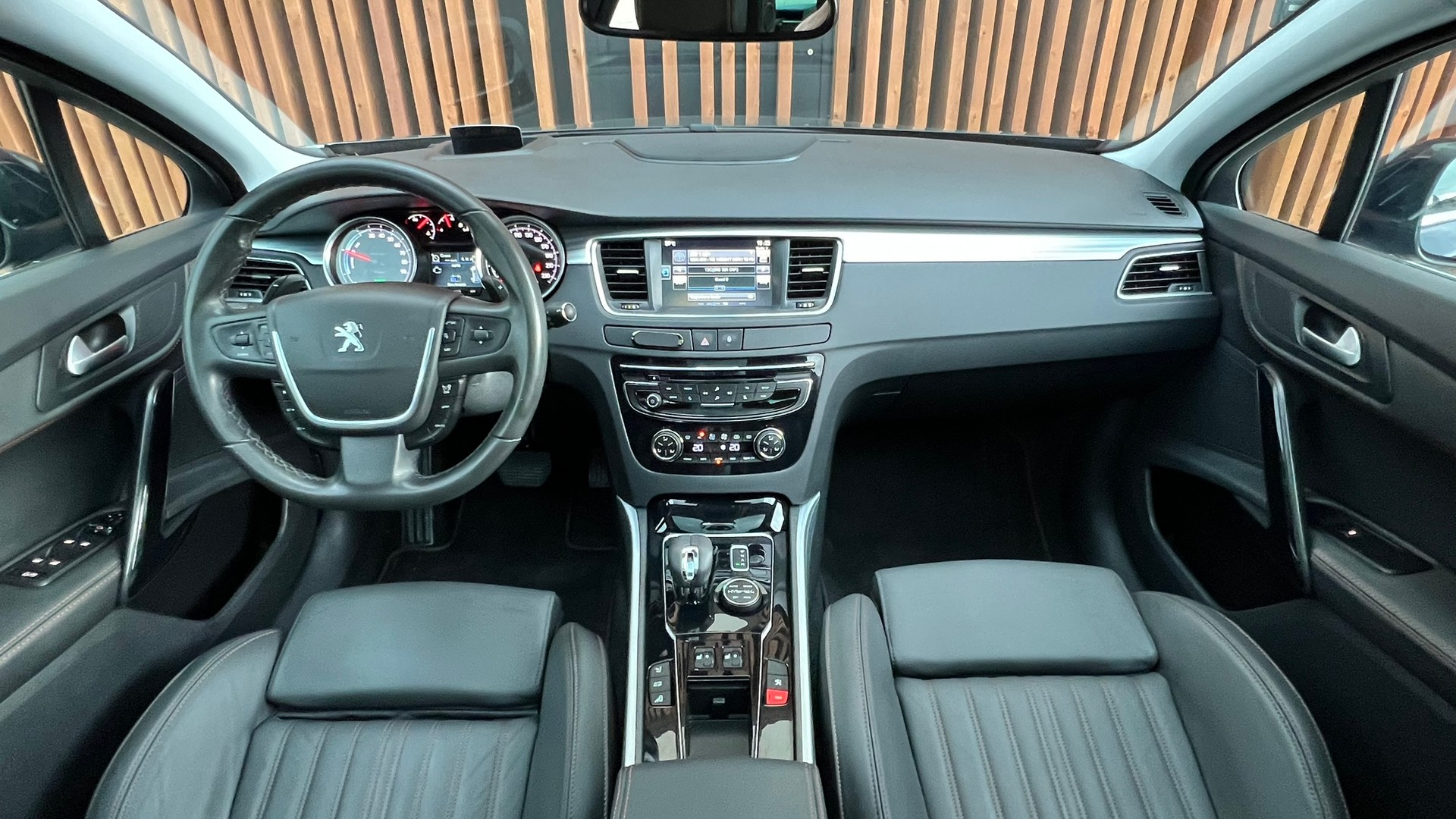 PEUGEOT 508 RXH 2.0 HDI HYBRID4 ETG6 l 200 PS-image-20