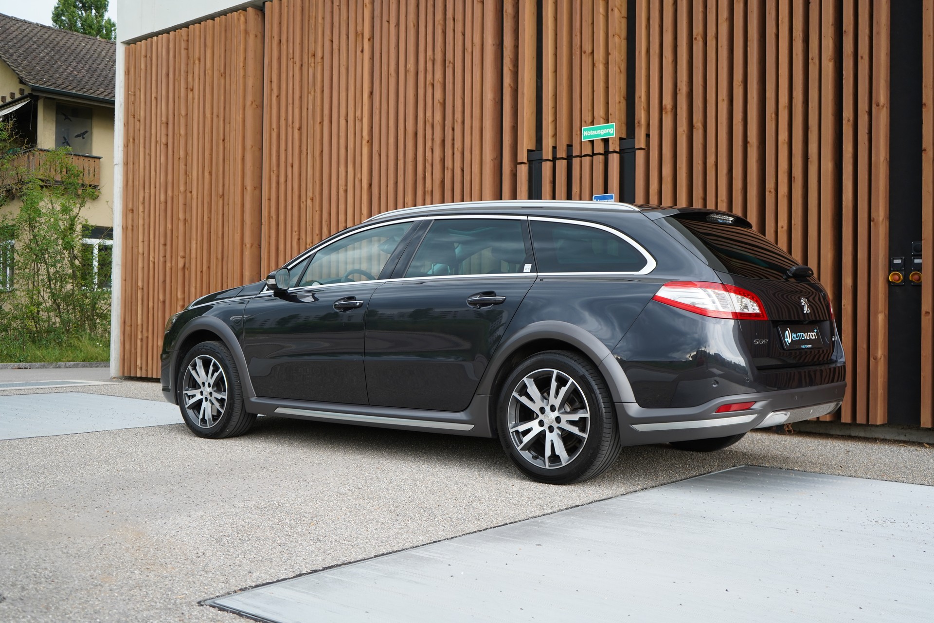 PEUGEOT 508 RXH 2.0 HDI HYBRID4 ETG6 l 200 PS-image-5