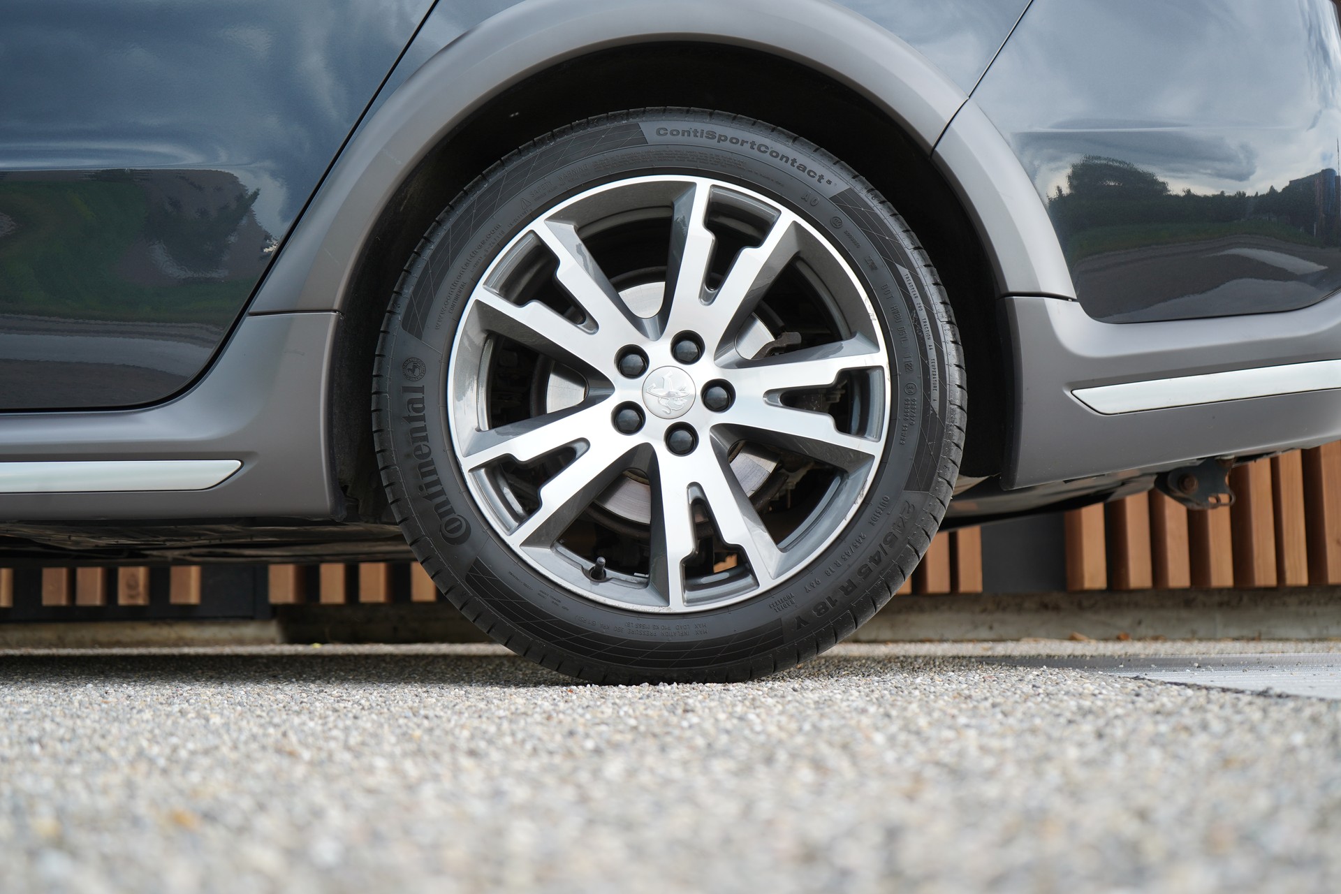 PEUGEOT 508 RXH 2.0 HDI HYBRID4 ETG6 l 200 PS-image-18