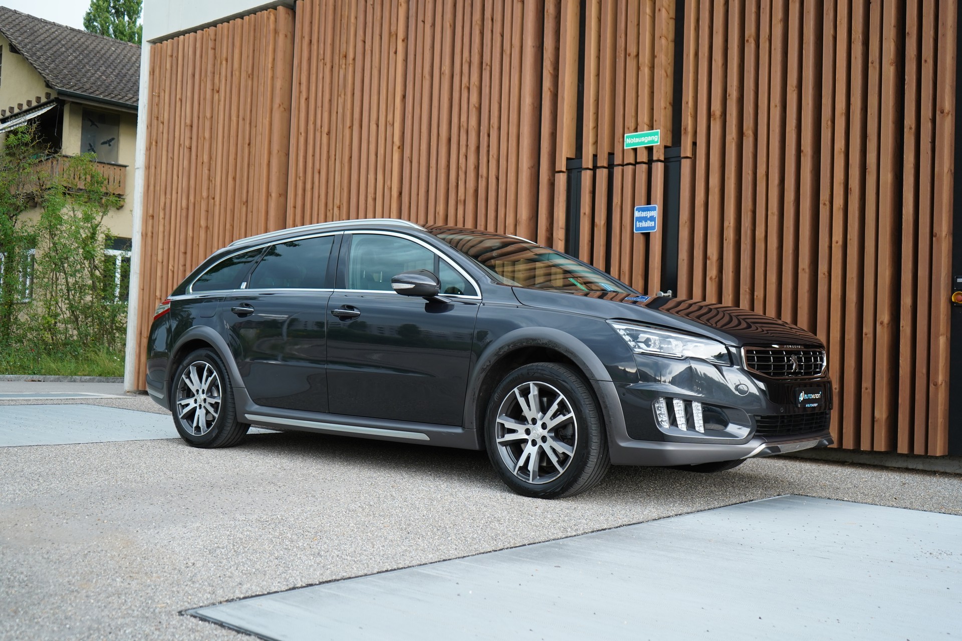 PEUGEOT 508 RXH 2.0 HDI HYBRID4 ETG6 l 200 PS-image-9