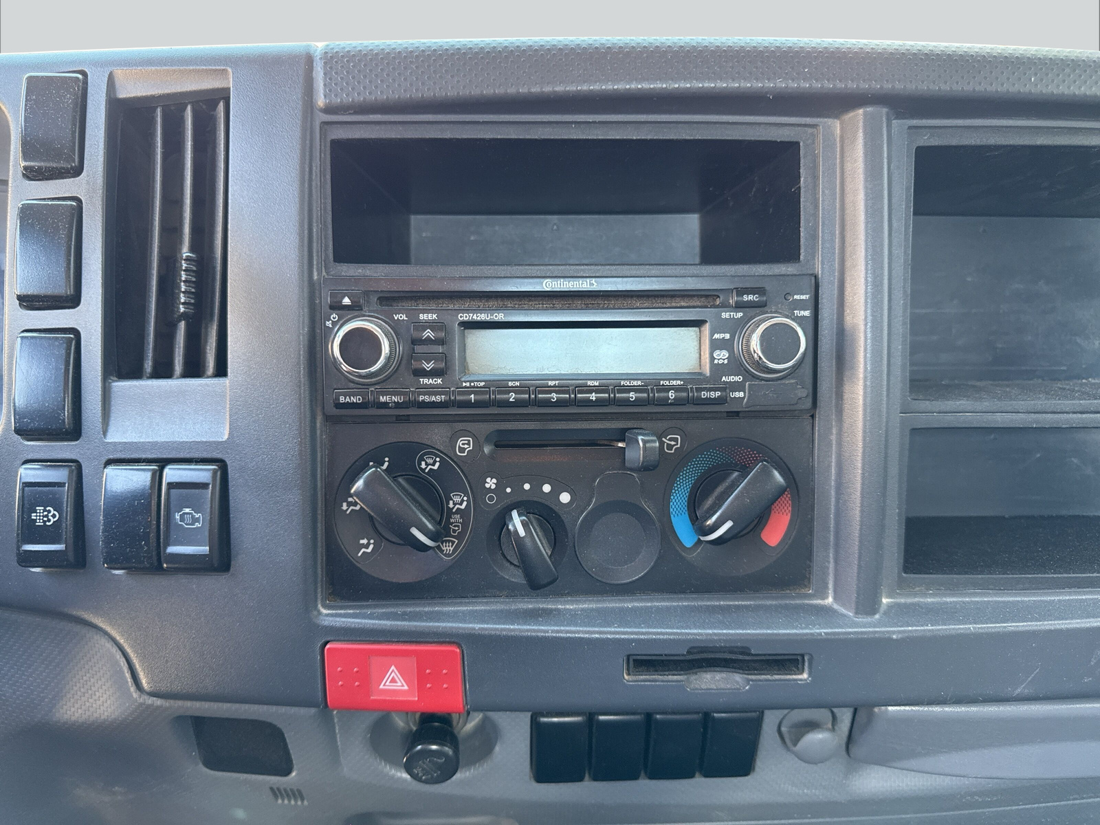 ISUZU NLR 85 - L 35 E Adaptor-image-12