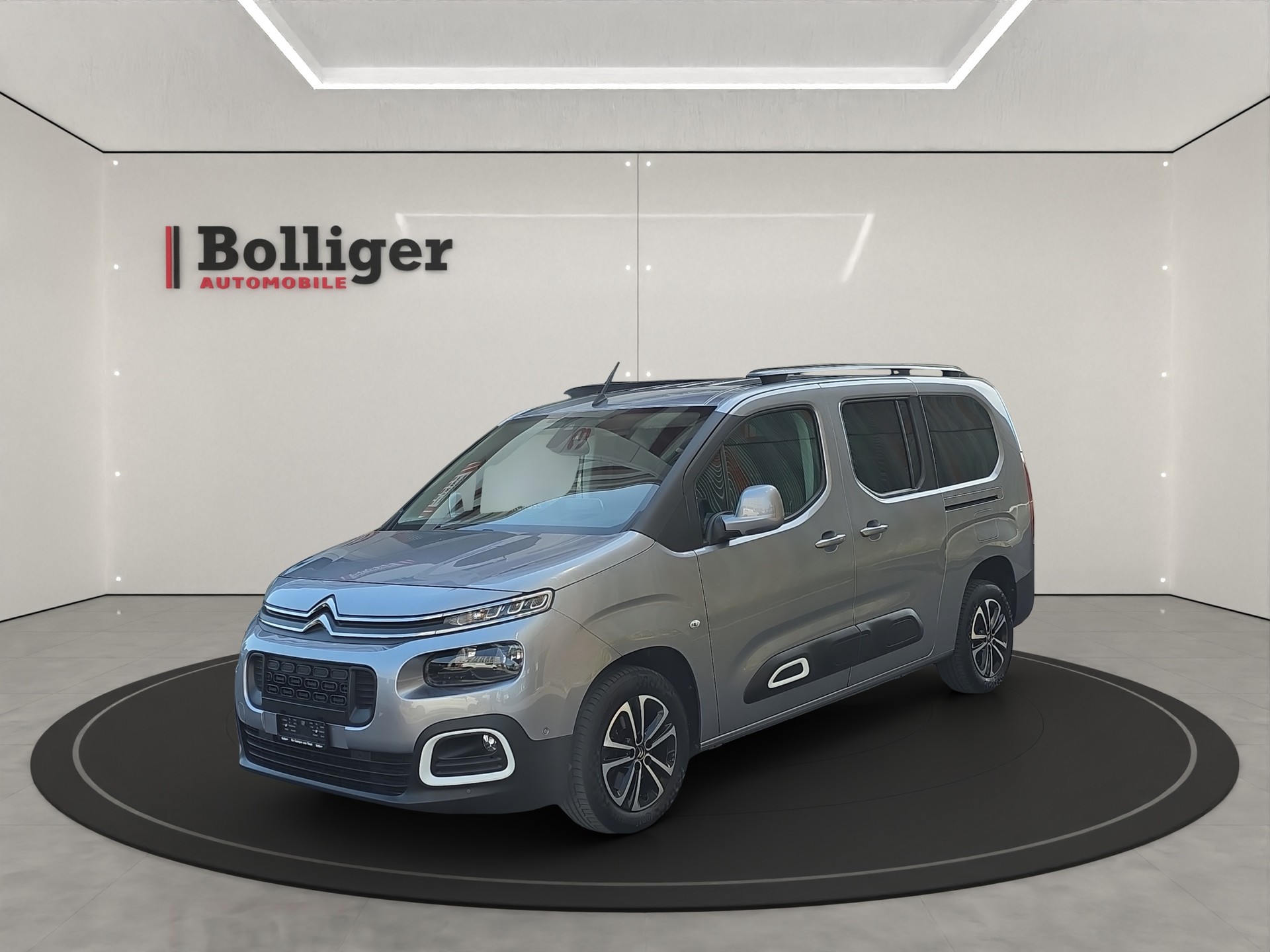 CITROEN Berlingo XL 1.2i PureTech 7 Plätze Shine-image-0