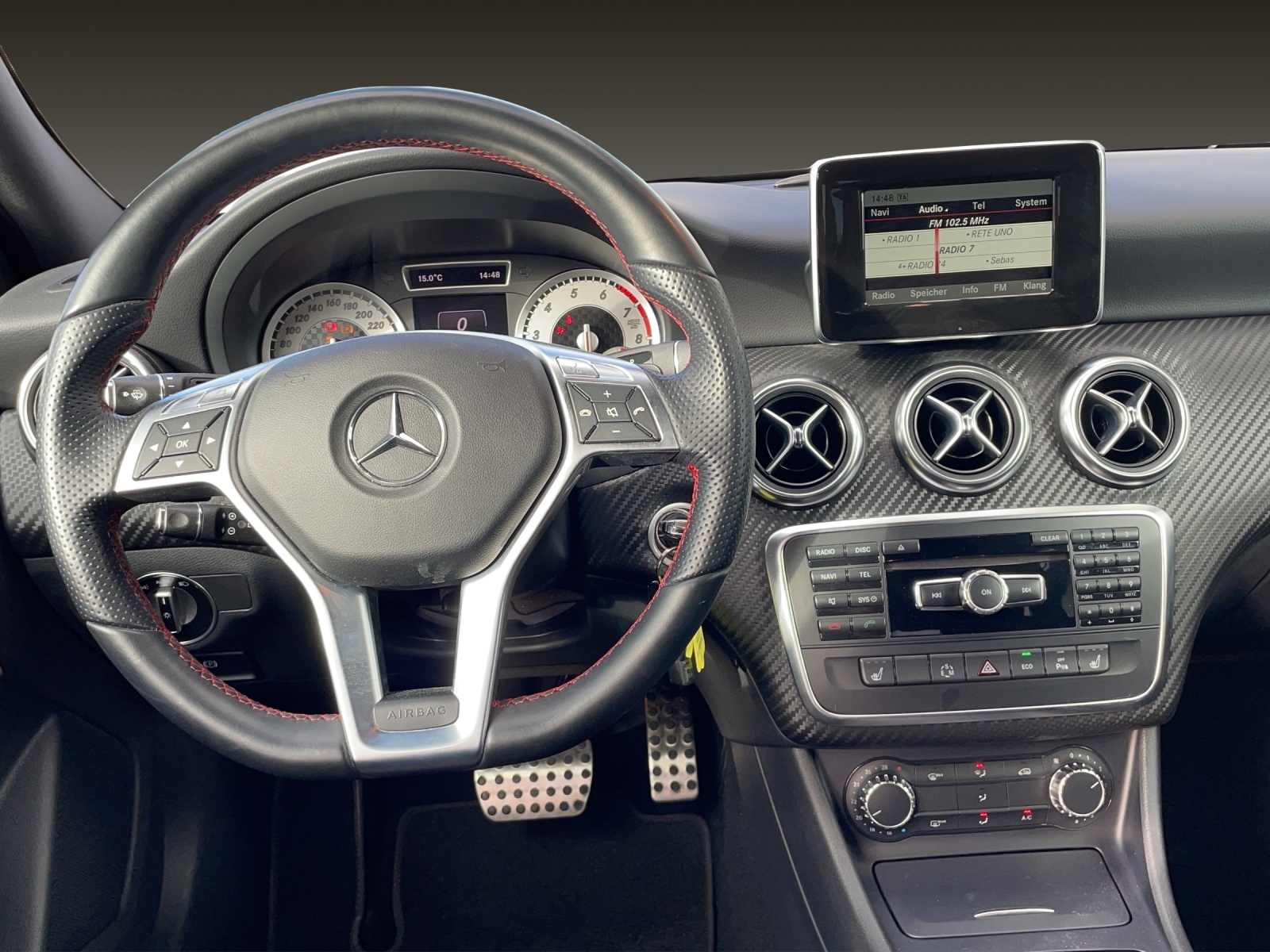 MERCEDES-BENZ A-Klasse W176 A 250 AMG Line 4m-image-6
