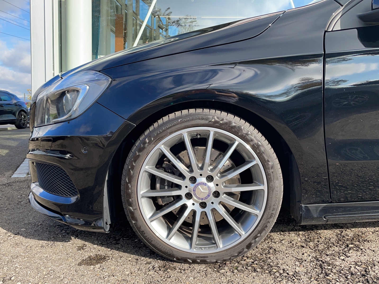 MERCEDES-BENZ A-Klasse W176 A 250 AMG Line 4m-image-14