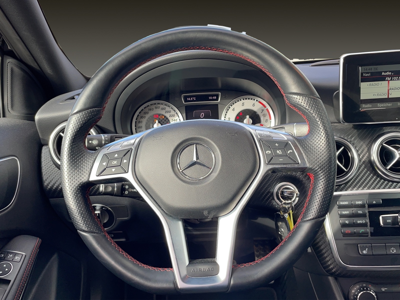MERCEDES-BENZ A-Klasse W176 A 250 AMG Line 4m-image-7