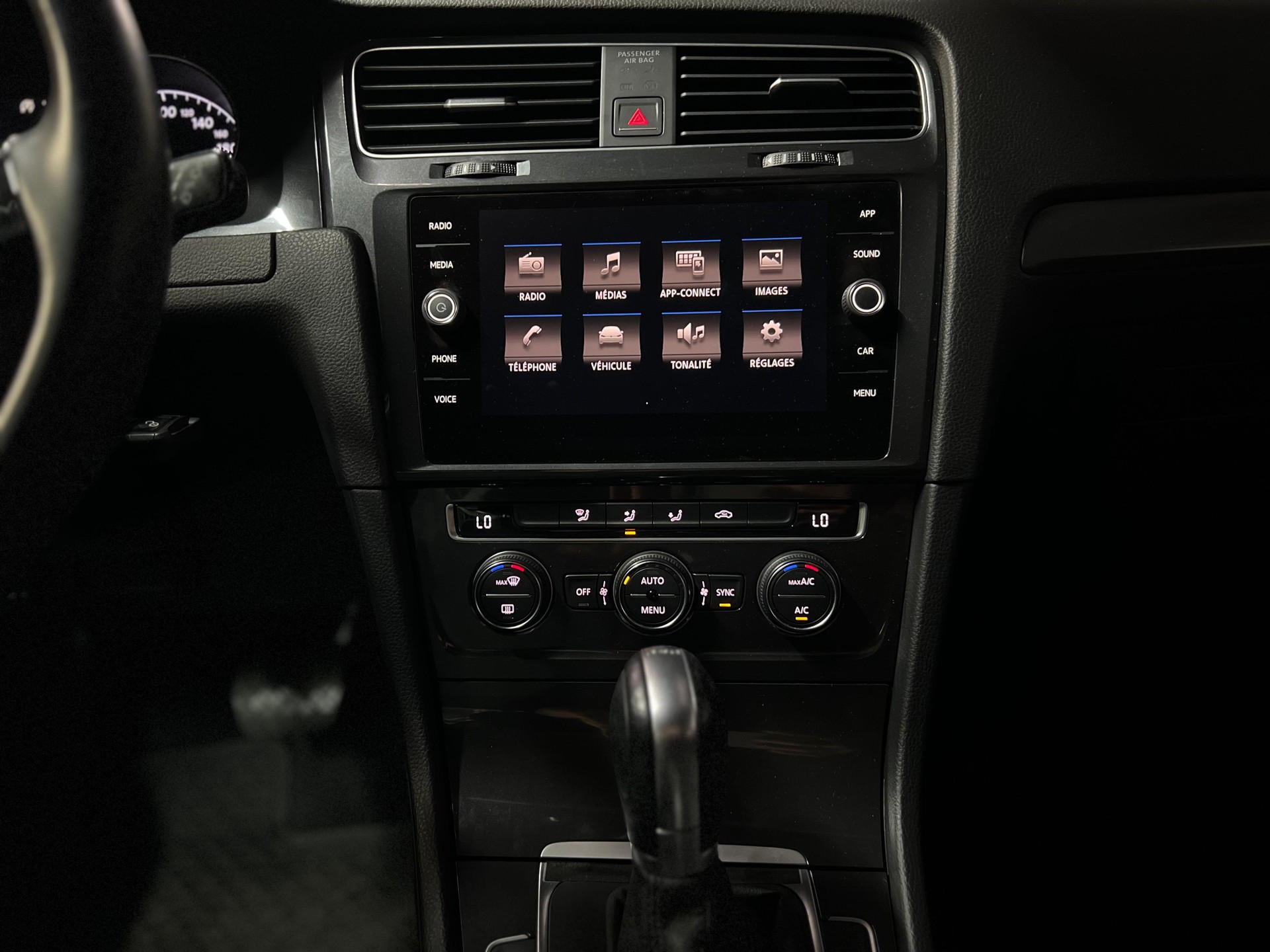 VW Golf 1.0 TSI Comfortline DSG-image-9