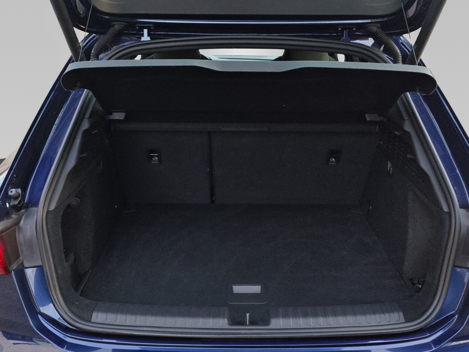 AUDI A3 Sportback 40 TFSI S line quattro S-tronic-image-11