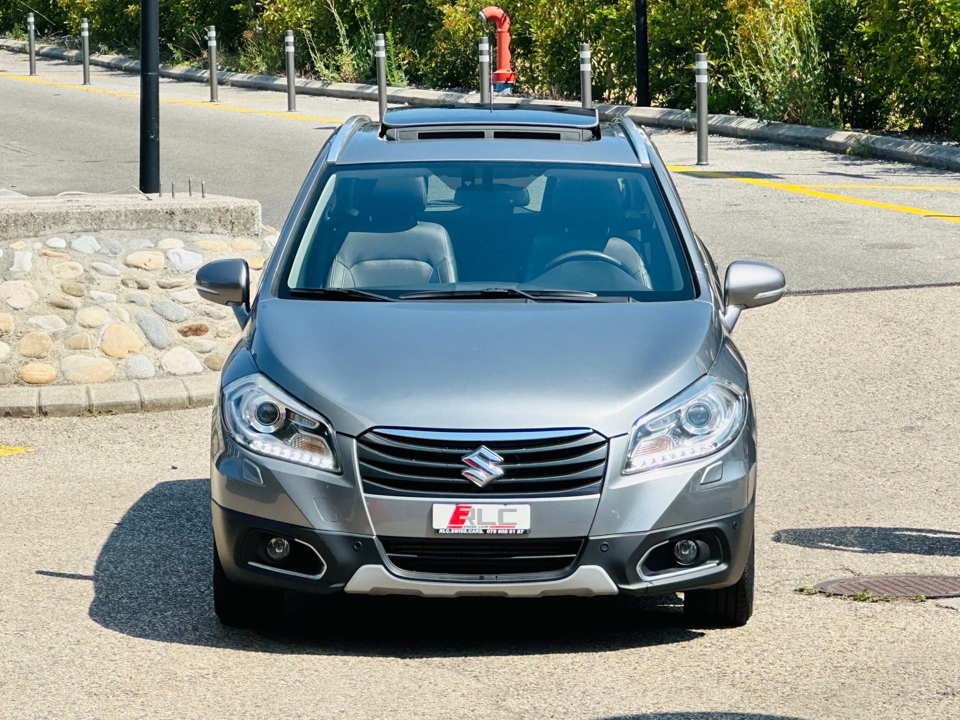 SUZUKI SX4 S-Cross 1.6 TD PizSulai 4WD TCSS-image-3