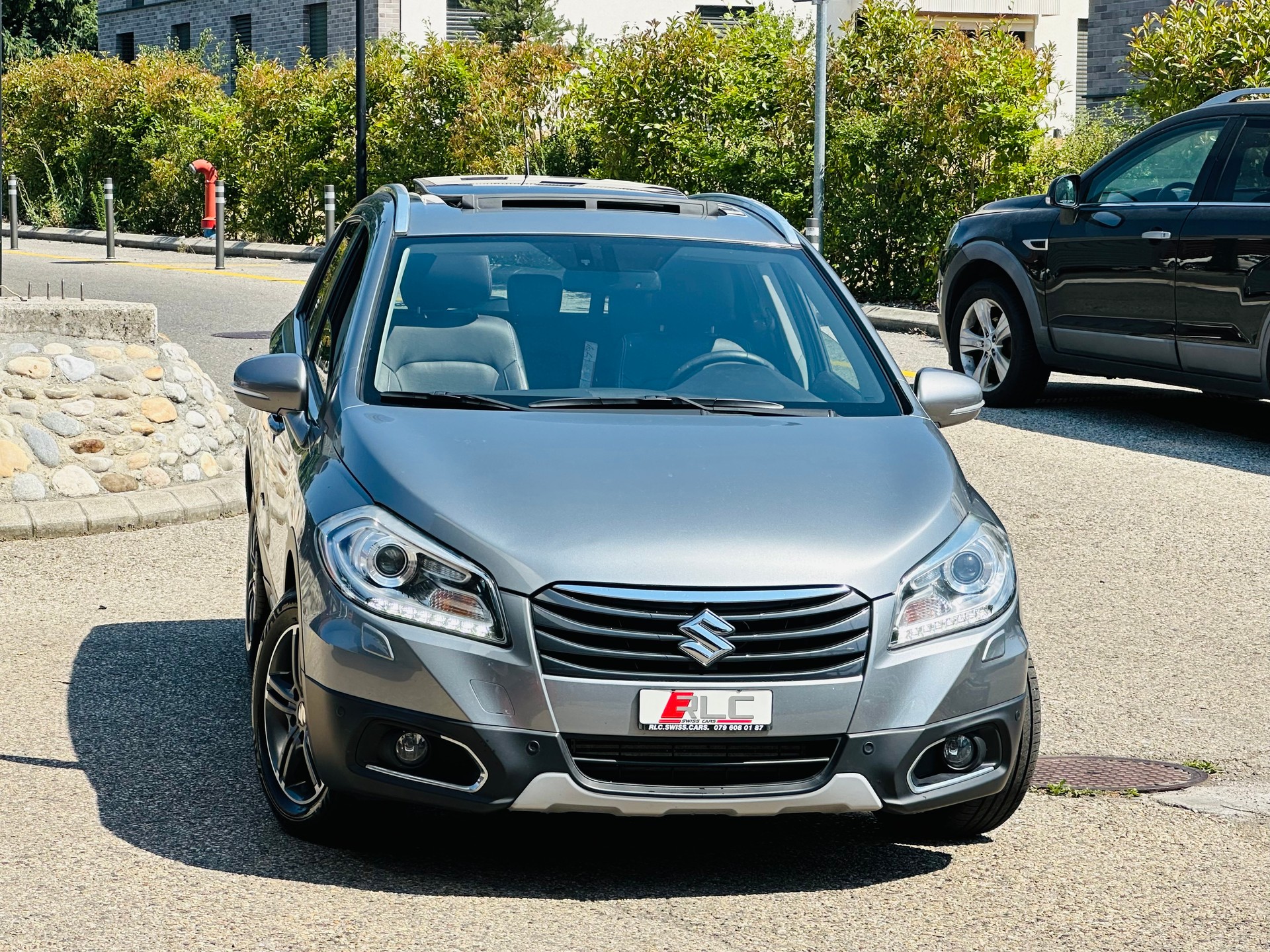 SUZUKI SX4 S-Cross 1.6 TD PizSulai 4WD TCSS-image-2