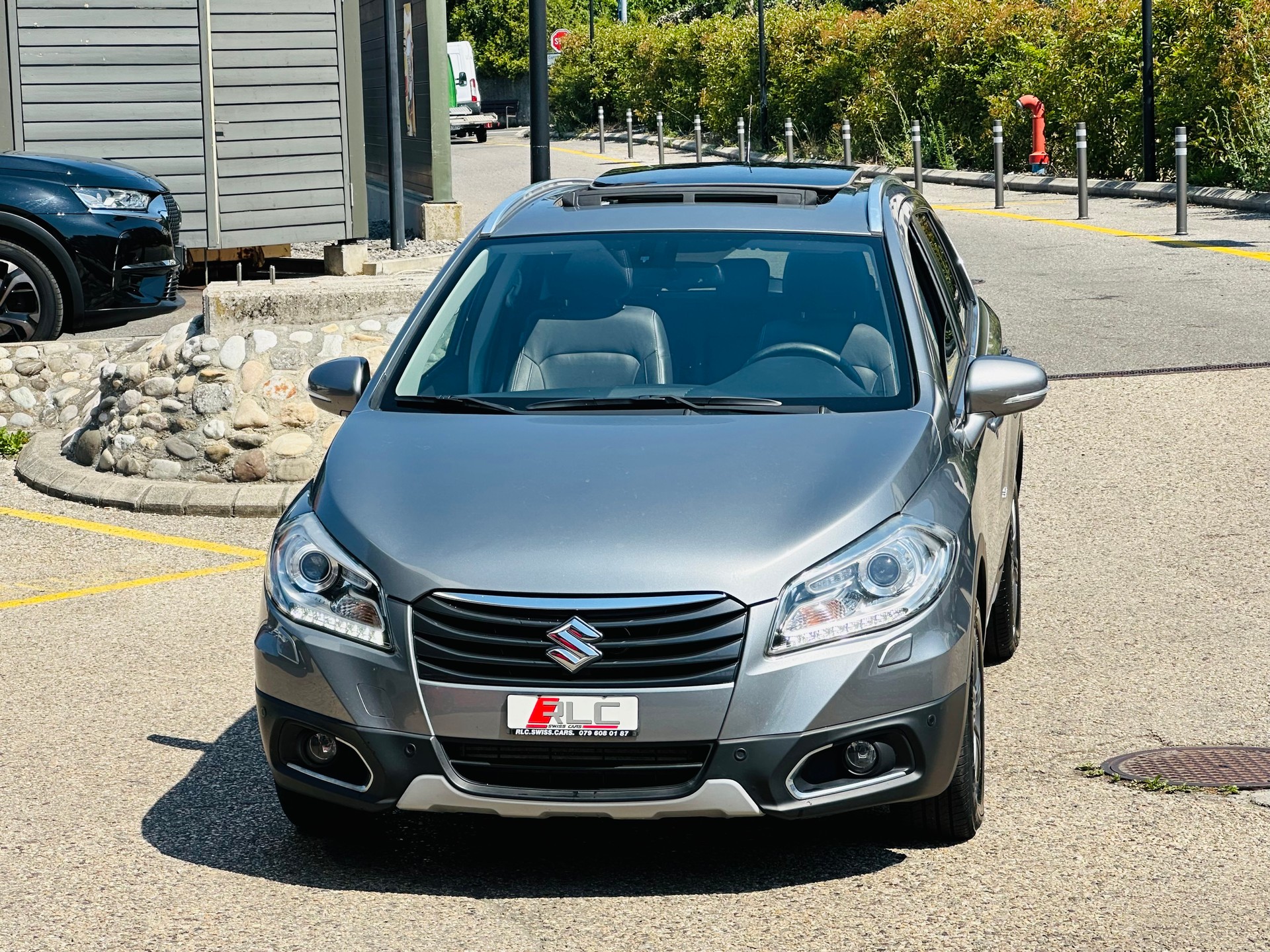 SUZUKI SX4 S-Cross 1.6 TD PizSulai 4WD TCSS-image-4