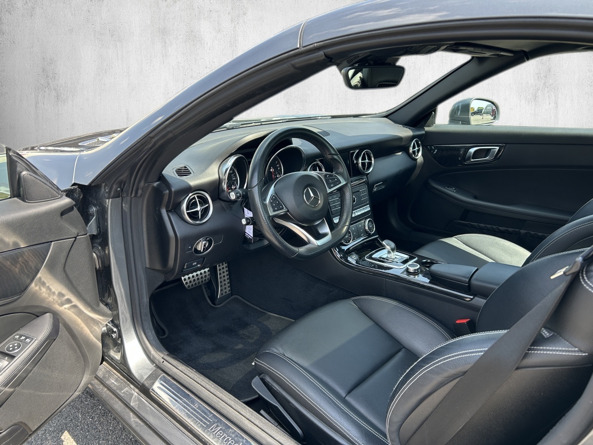 MERCEDES-BENZ SLC 200 9G-Tronic-image-10