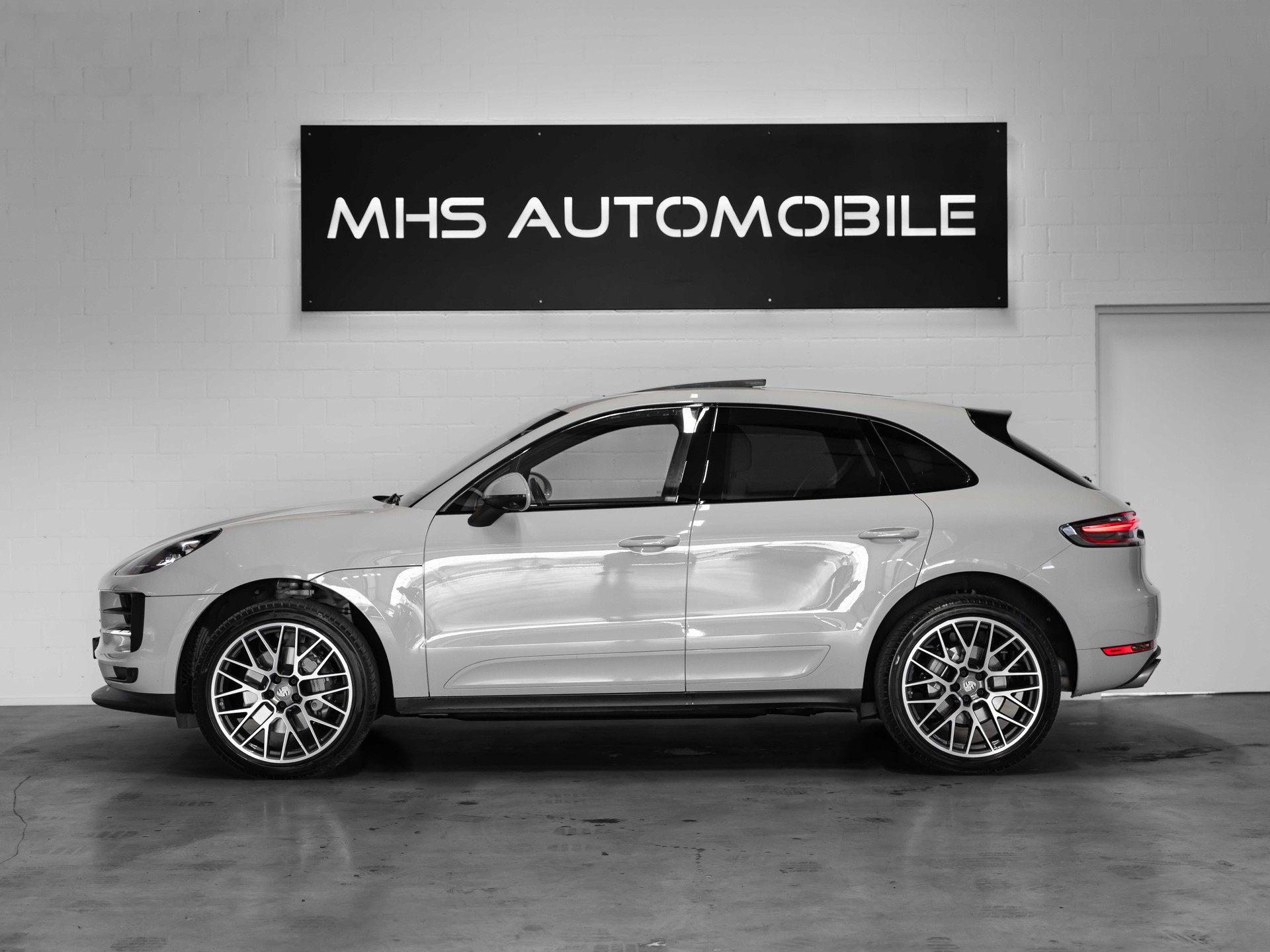 PORSCHE Macan S PDK-image-1