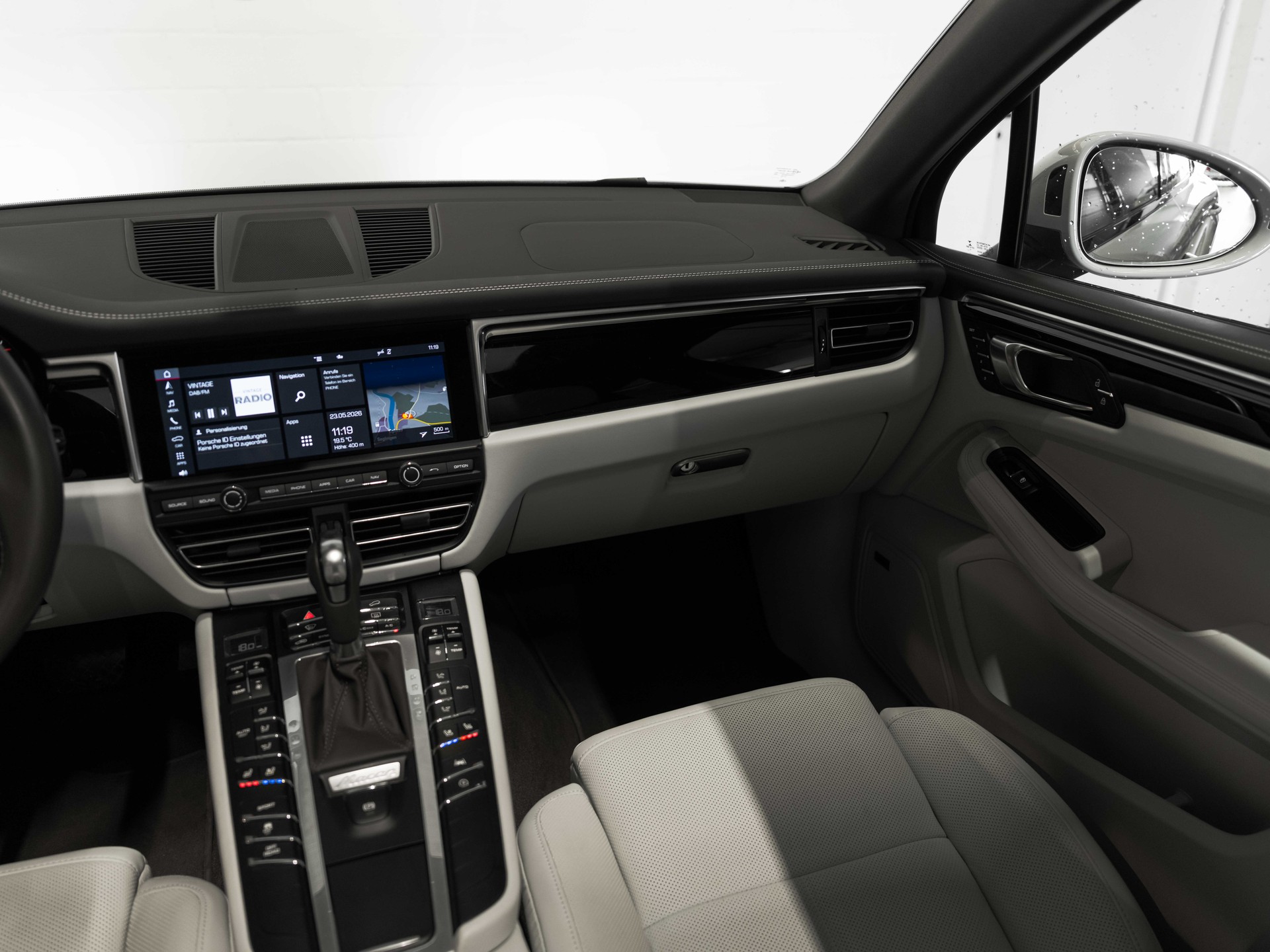PORSCHE Macan S PDK-image-35