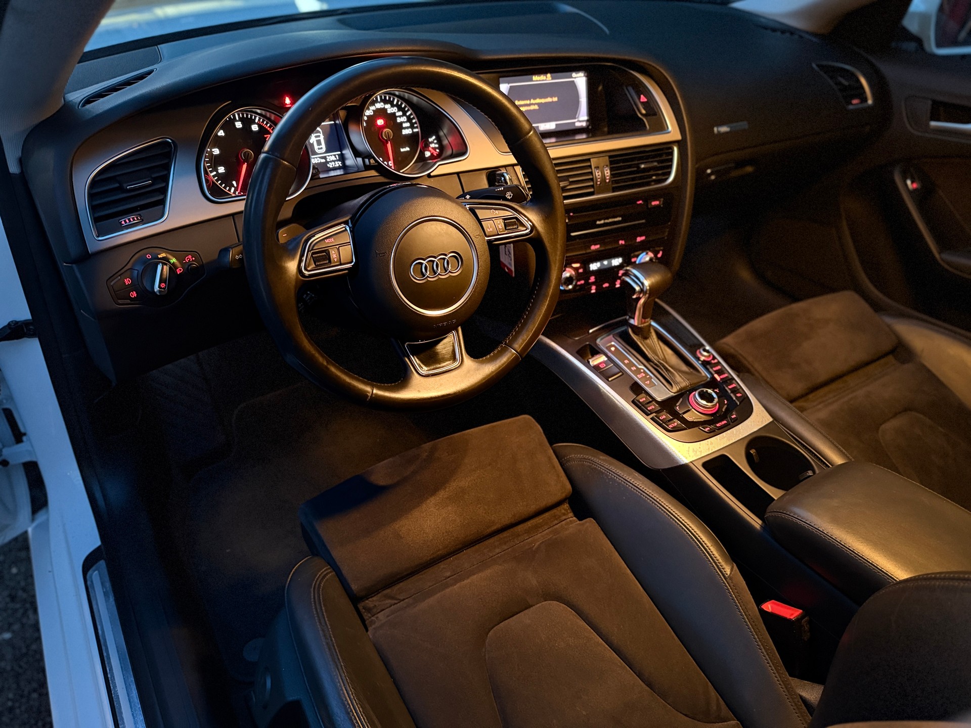 AUDI A5 Sportback 1.8 TFSI multitronic-image-10