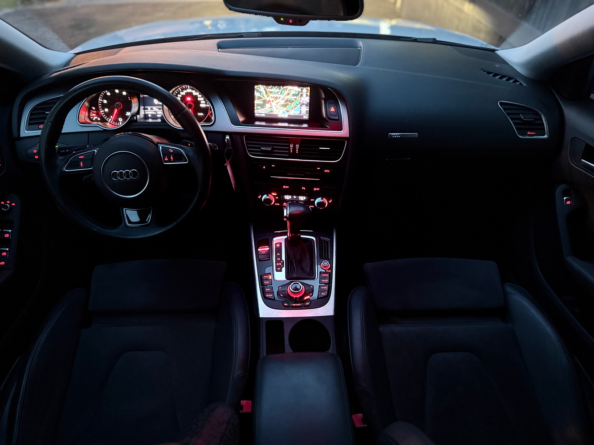 AUDI A5 Sportback 1.8 TFSI multitronic-image-13
