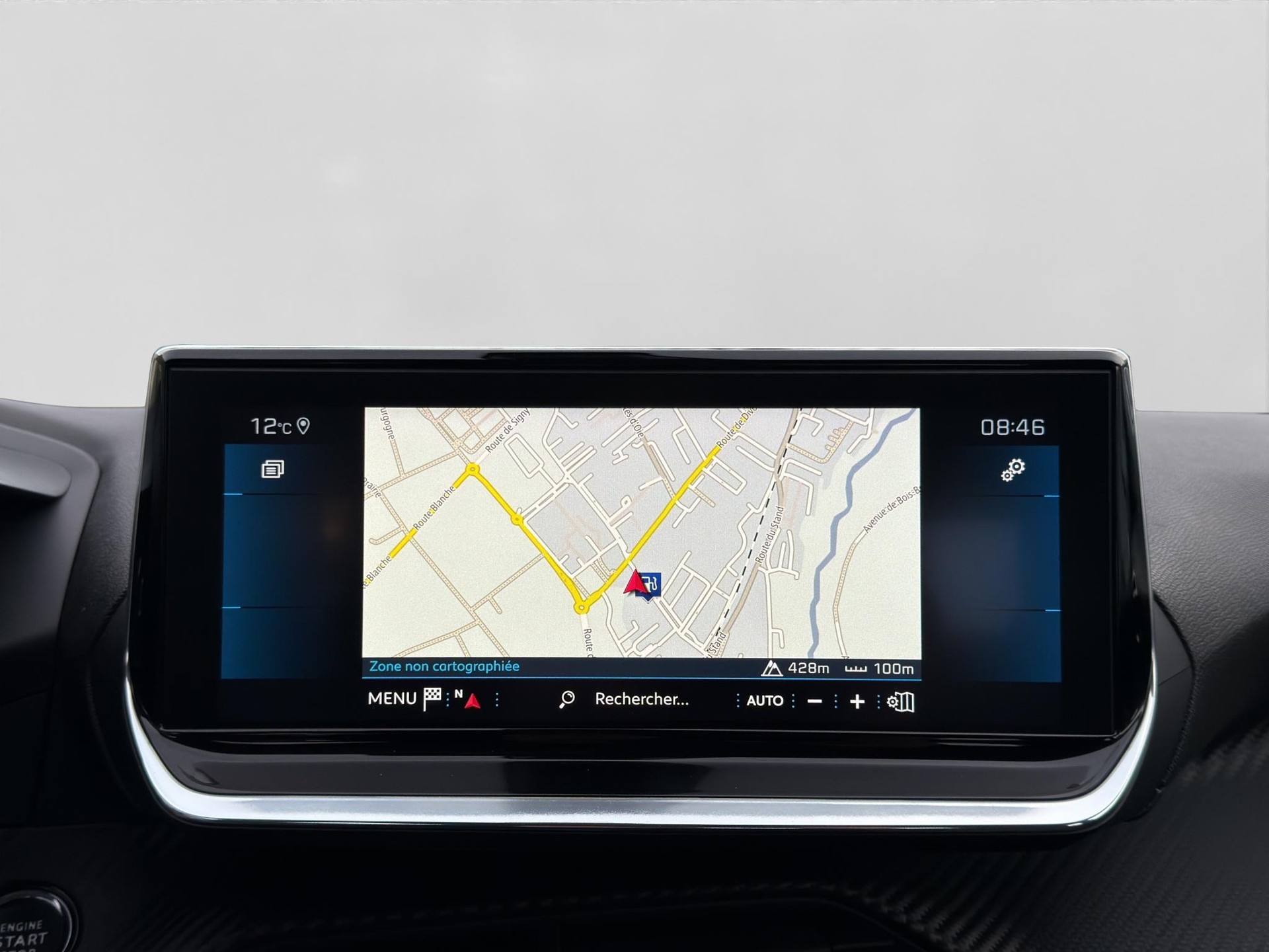 PEUGEOT 208 1.2 PureTech 100 Allure-image-4