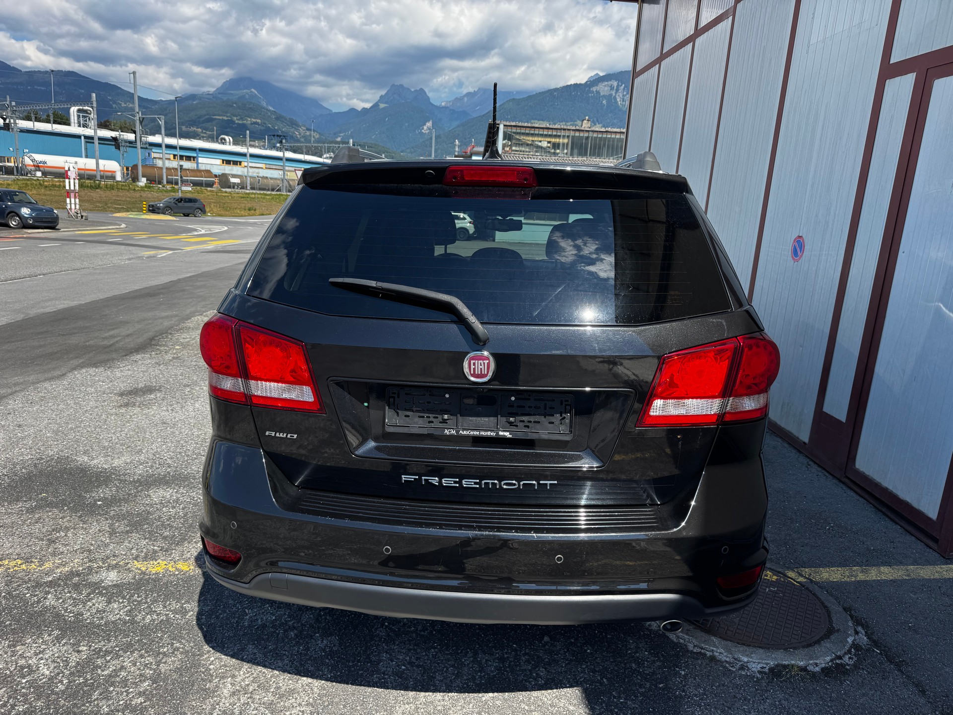 FIAT Freemont 2.0 MJ Black Code AWD Automat-image-1