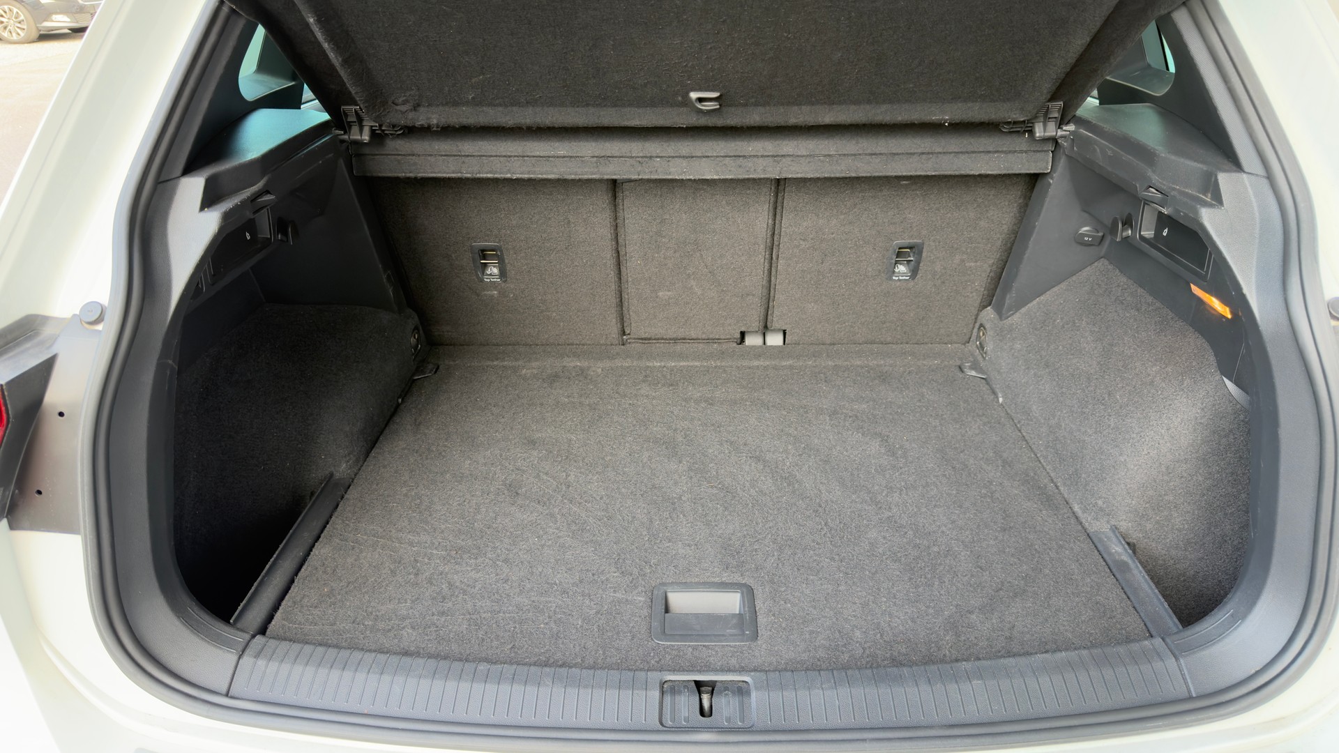 VW Tiguan 2.0 TDI SCR Highline DSG-image-4