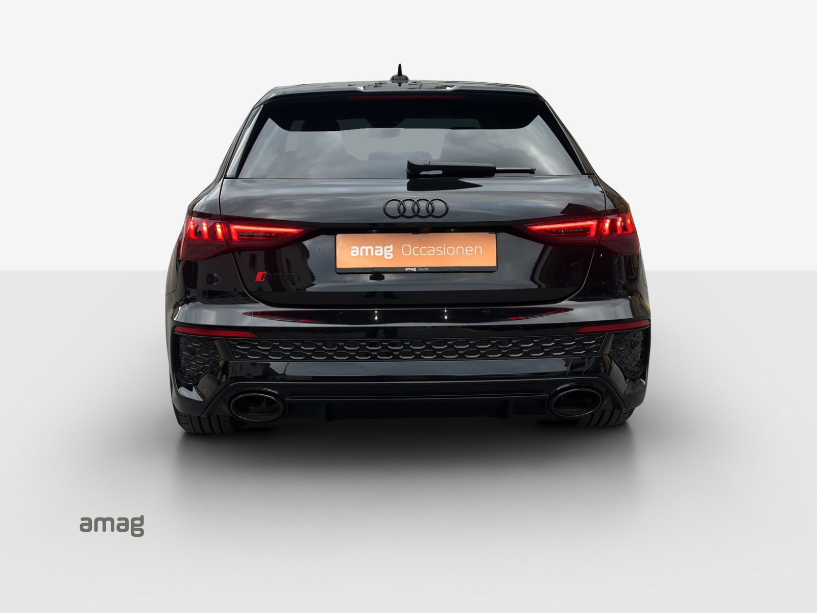 AUDI RS3 Sportback 2.5 TSI quattro S-tronic-image-12