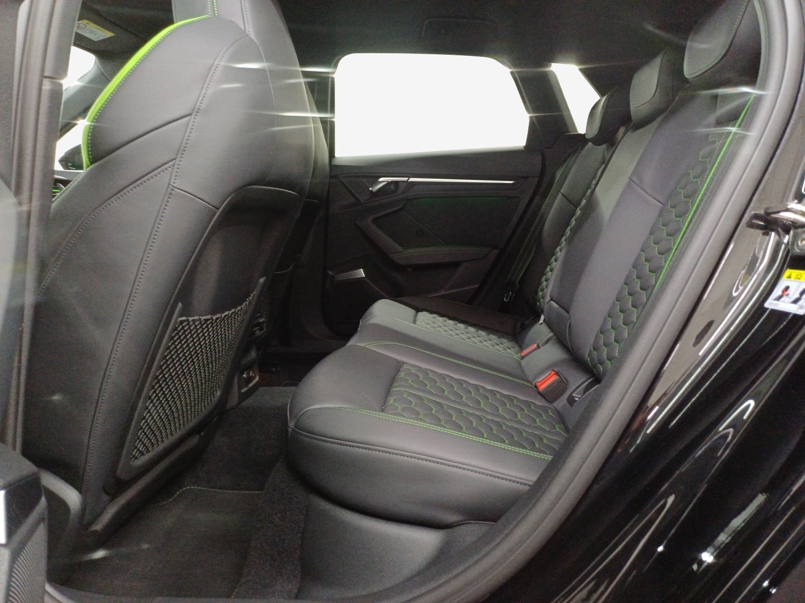 AUDI RS3 Sportback 2.5 TSI quattro S-tronic-image-11