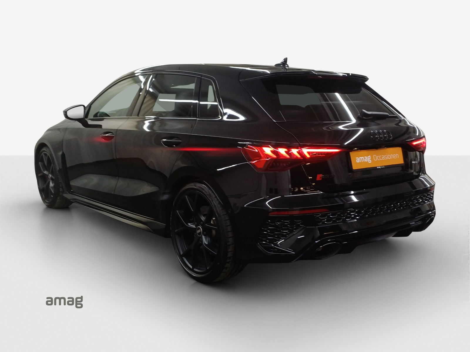 AUDI RS3 Sportback 2.5 TSI quattro S-tronic-showroom-element-2