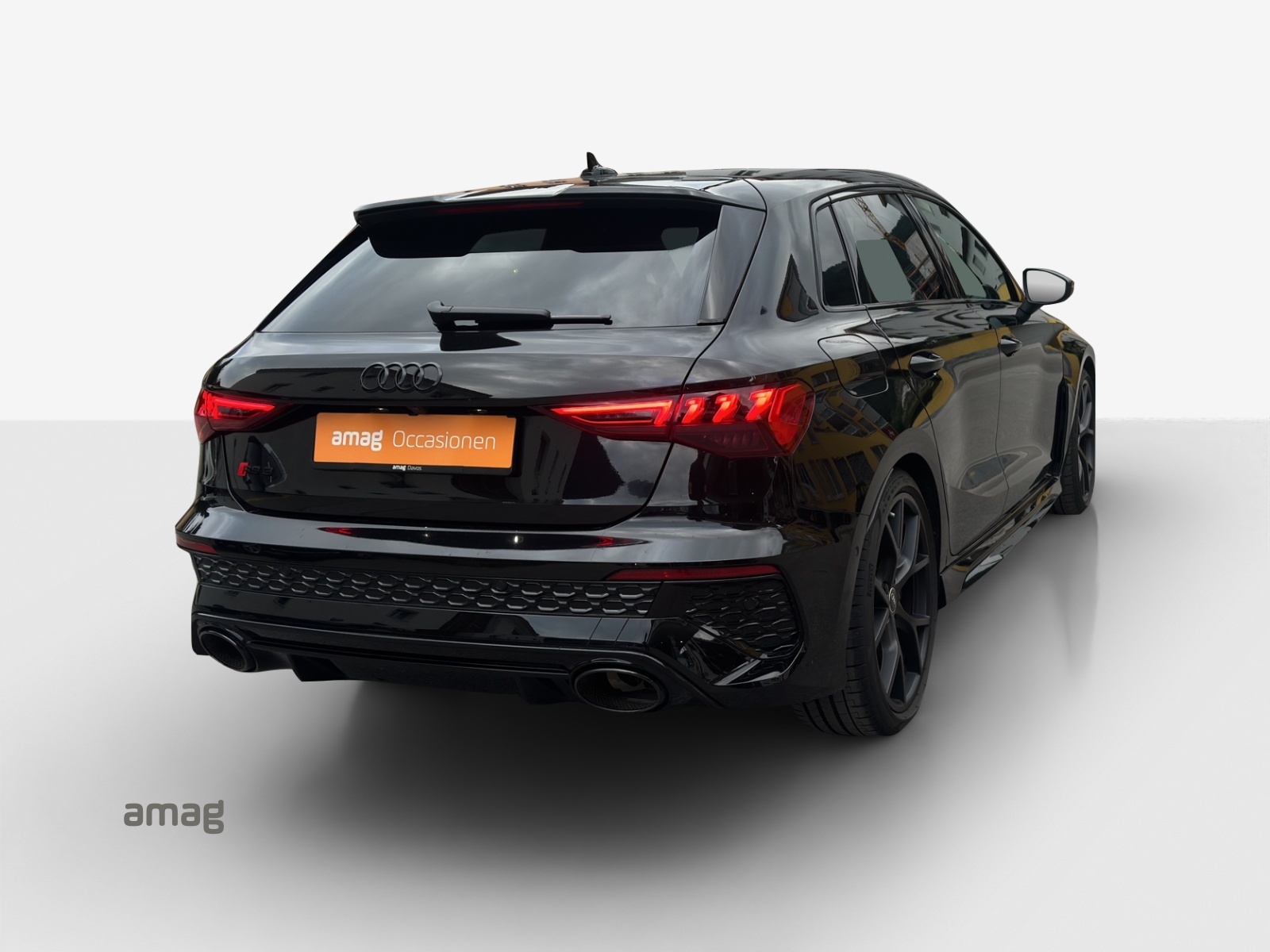 AUDI RS3 Sportback 2.5 TSI quattro S-tronic-image-11