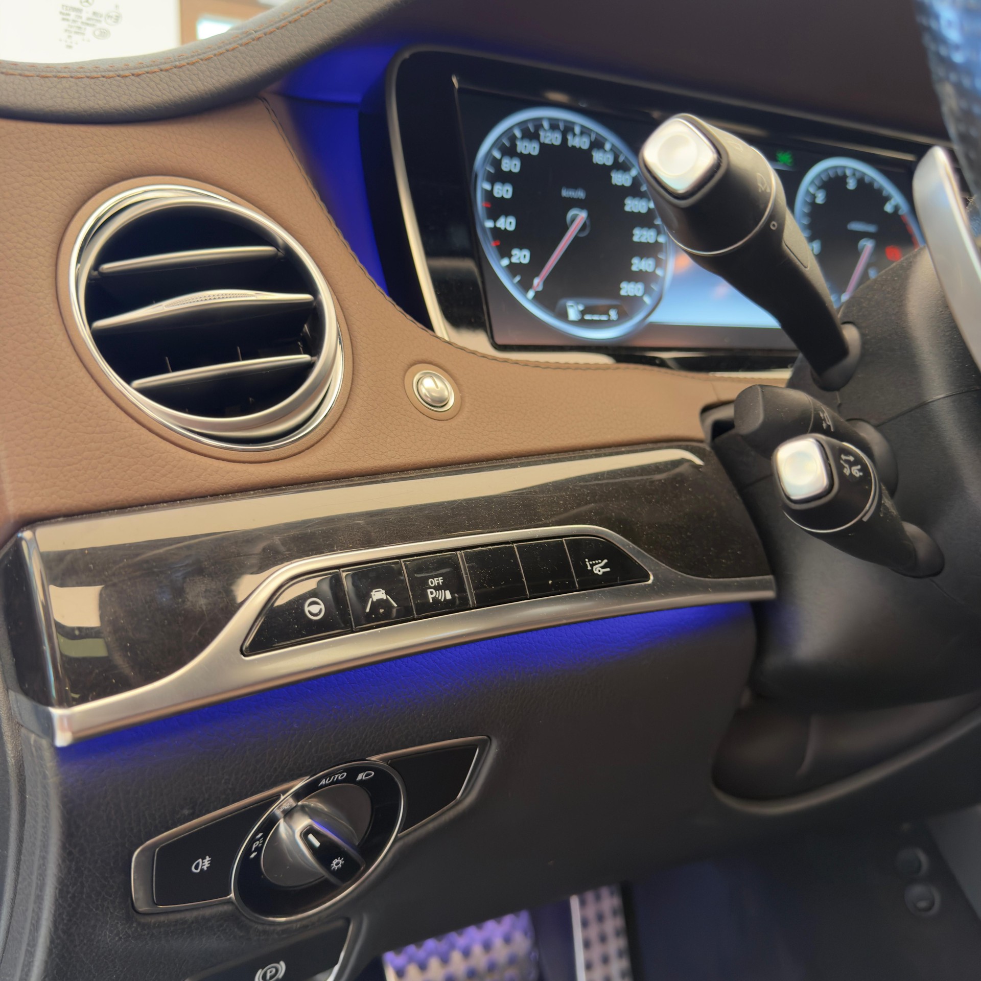 MERCEDES-BENZ S 350 L BlueTEC 4Matic 7G-Tronic-image-11