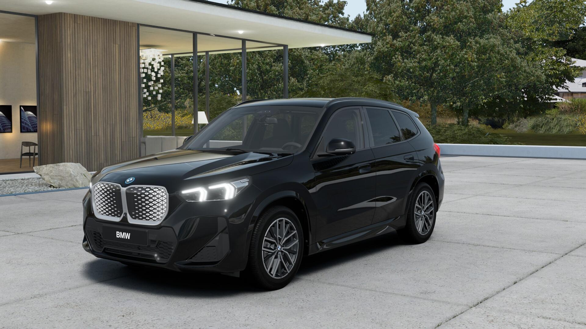 BMW iX1 20 eDrive-image-0