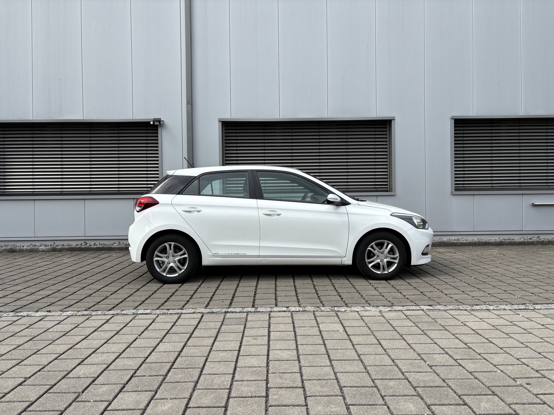HYUNDAI i20 1.2 Frisch ab MFK 09.07.2026-image-11