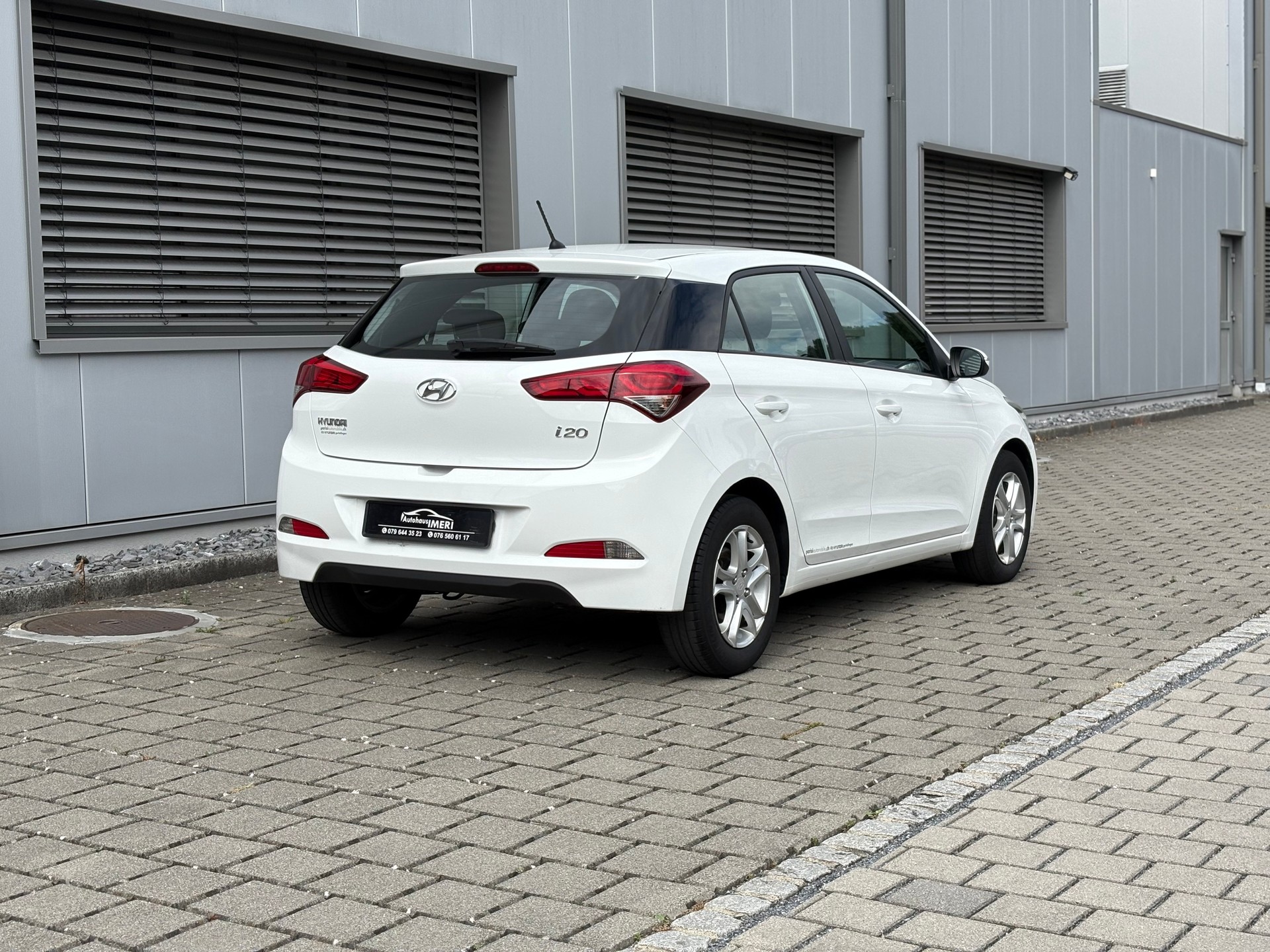 HYUNDAI i20 1.2 Frisch ab MFK 09.07.2026-image-9