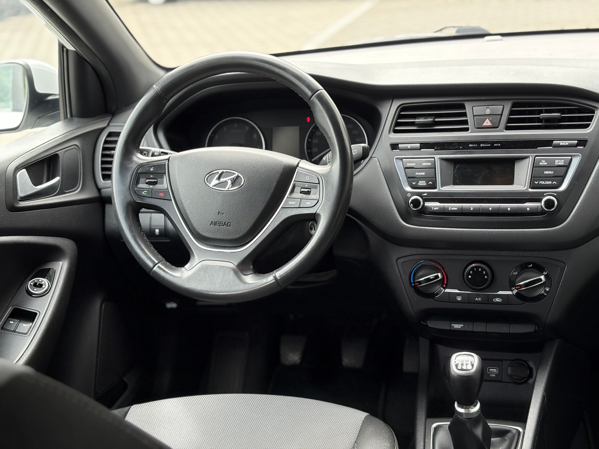 HYUNDAI i20 1.2 Frisch ab MFK 09.07.2026-image-12