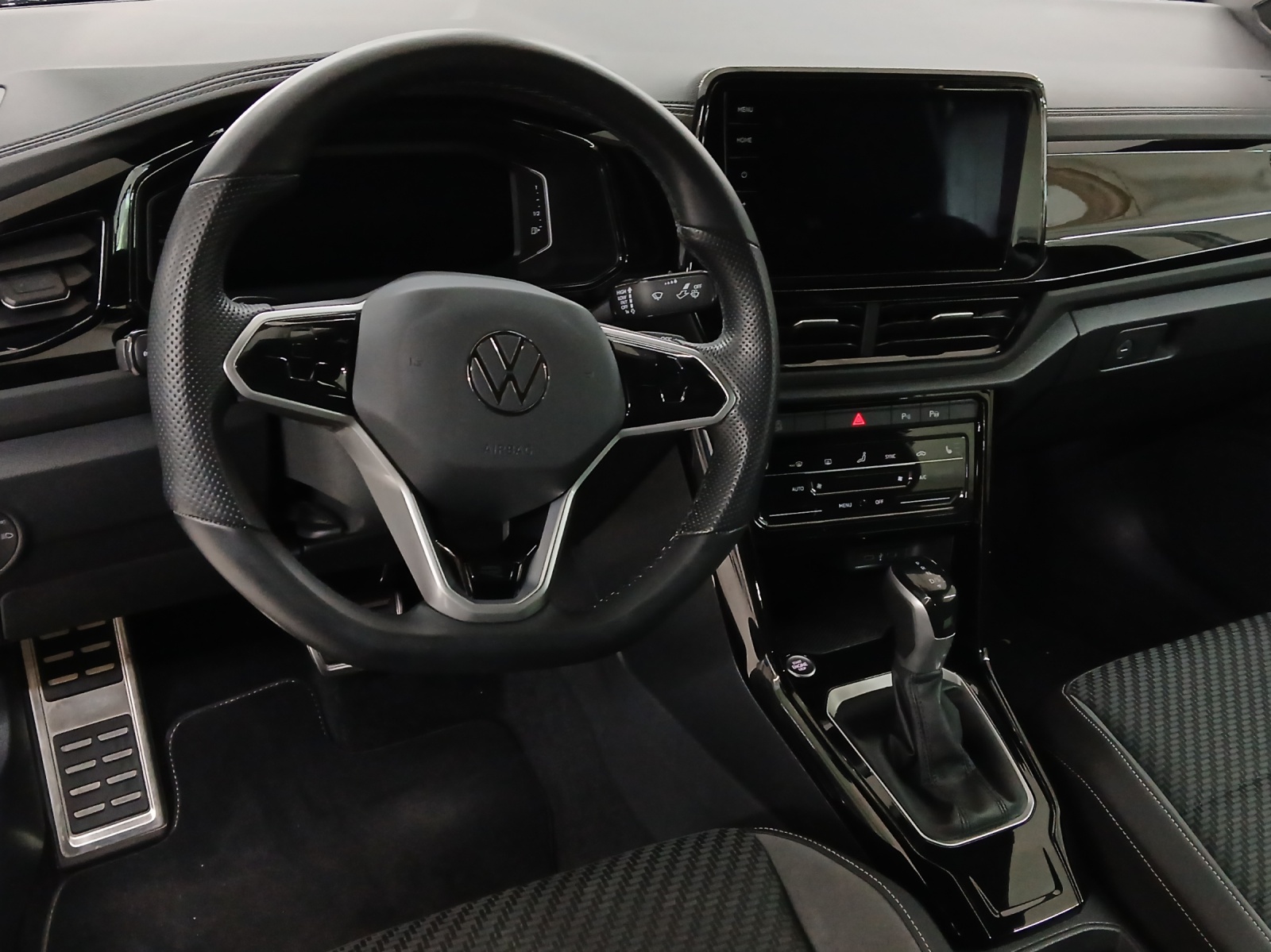 VW T-Roc Cabriolet 1.5 TSI EVO R-Line DSG-image-8